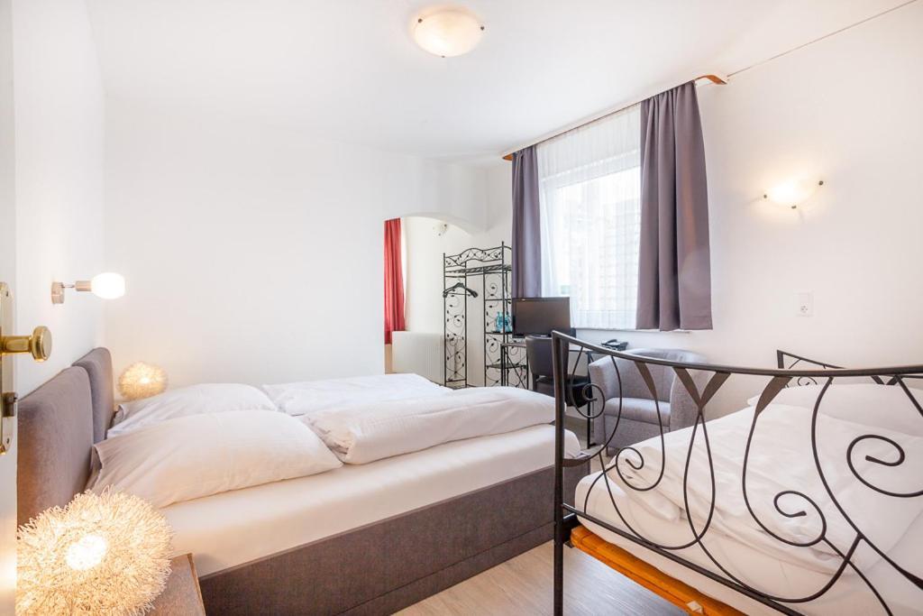 Standard Comfort Room