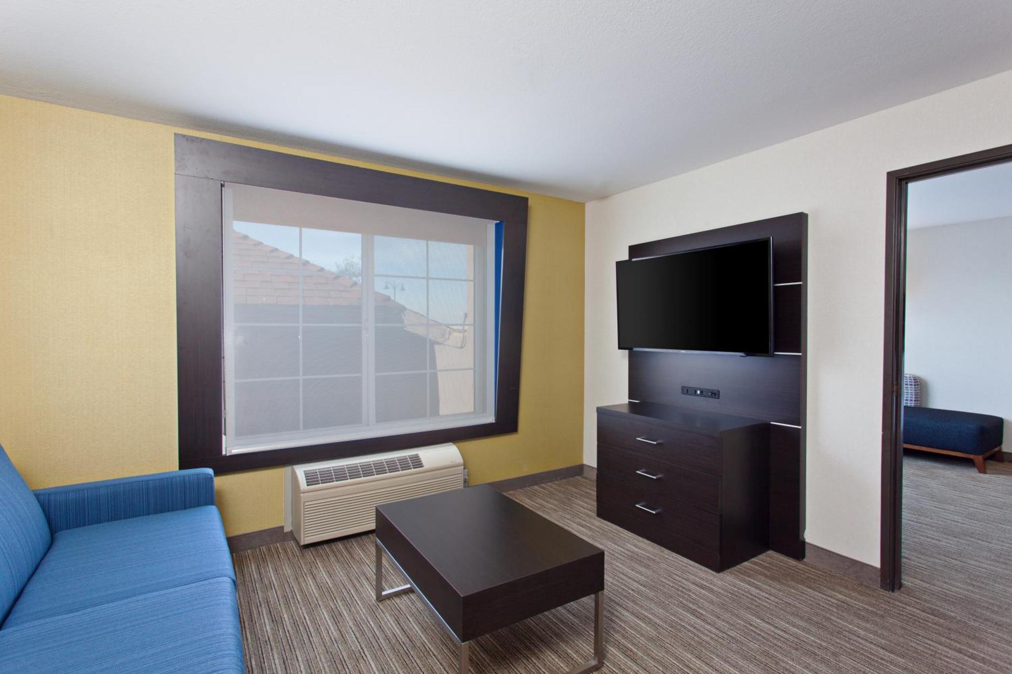 One-Bedroom King Suite Top Floor