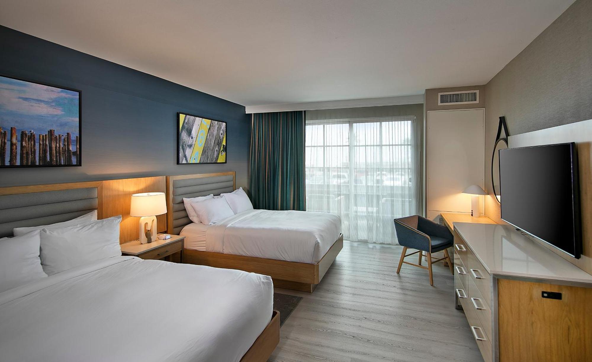 Superior Queen Room Two Queen Beds Ocean view,1549802557:JPEG