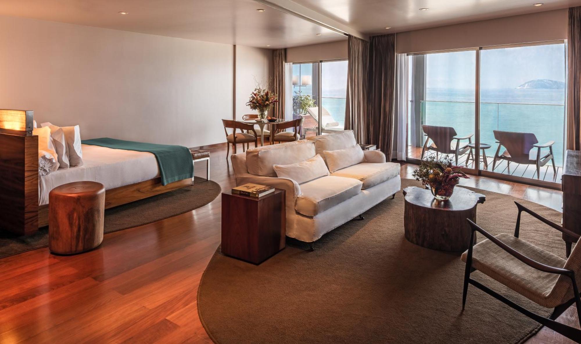 Suite with Sea View,1549621039:JPEG