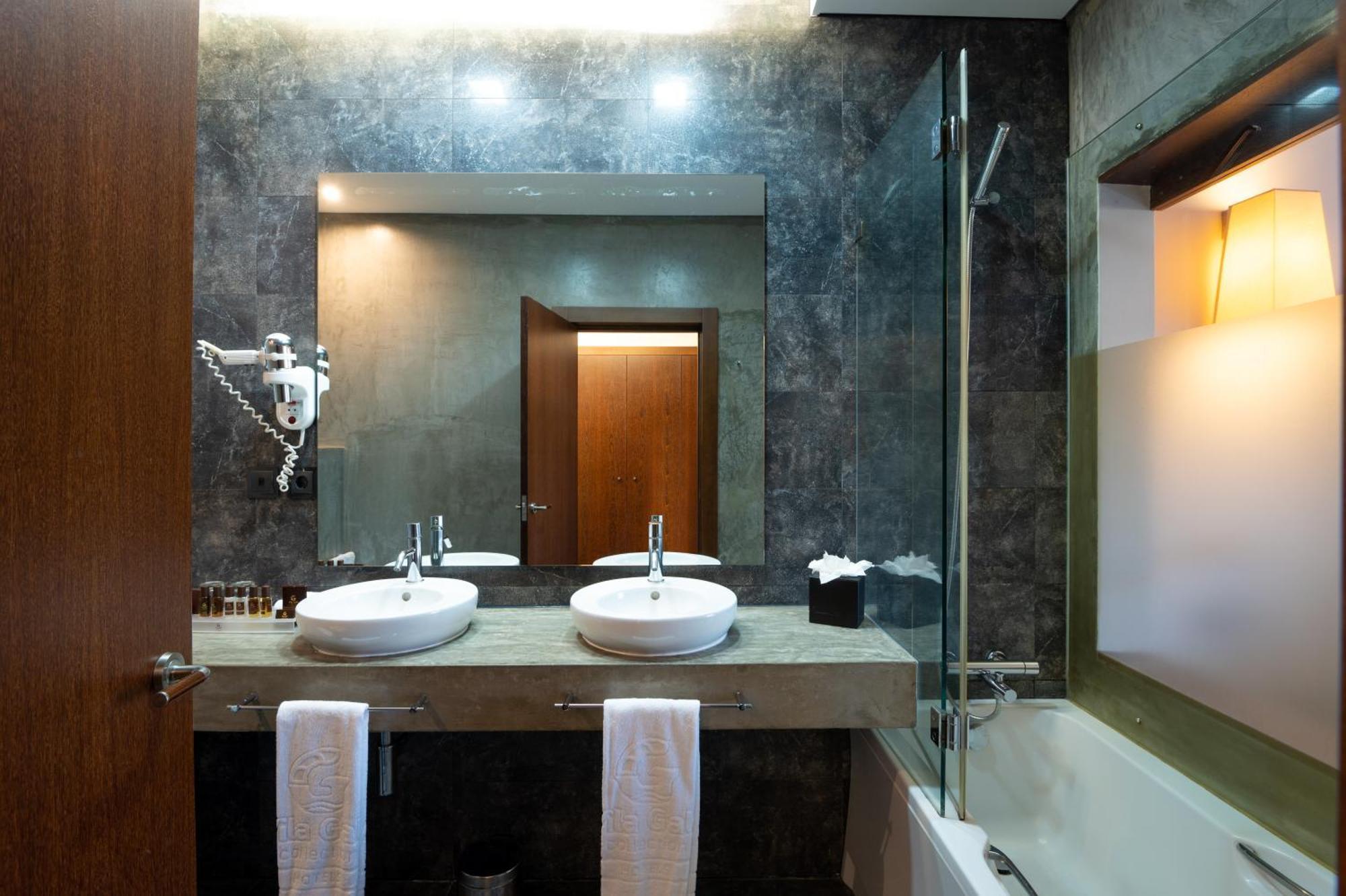 Twin Room River View