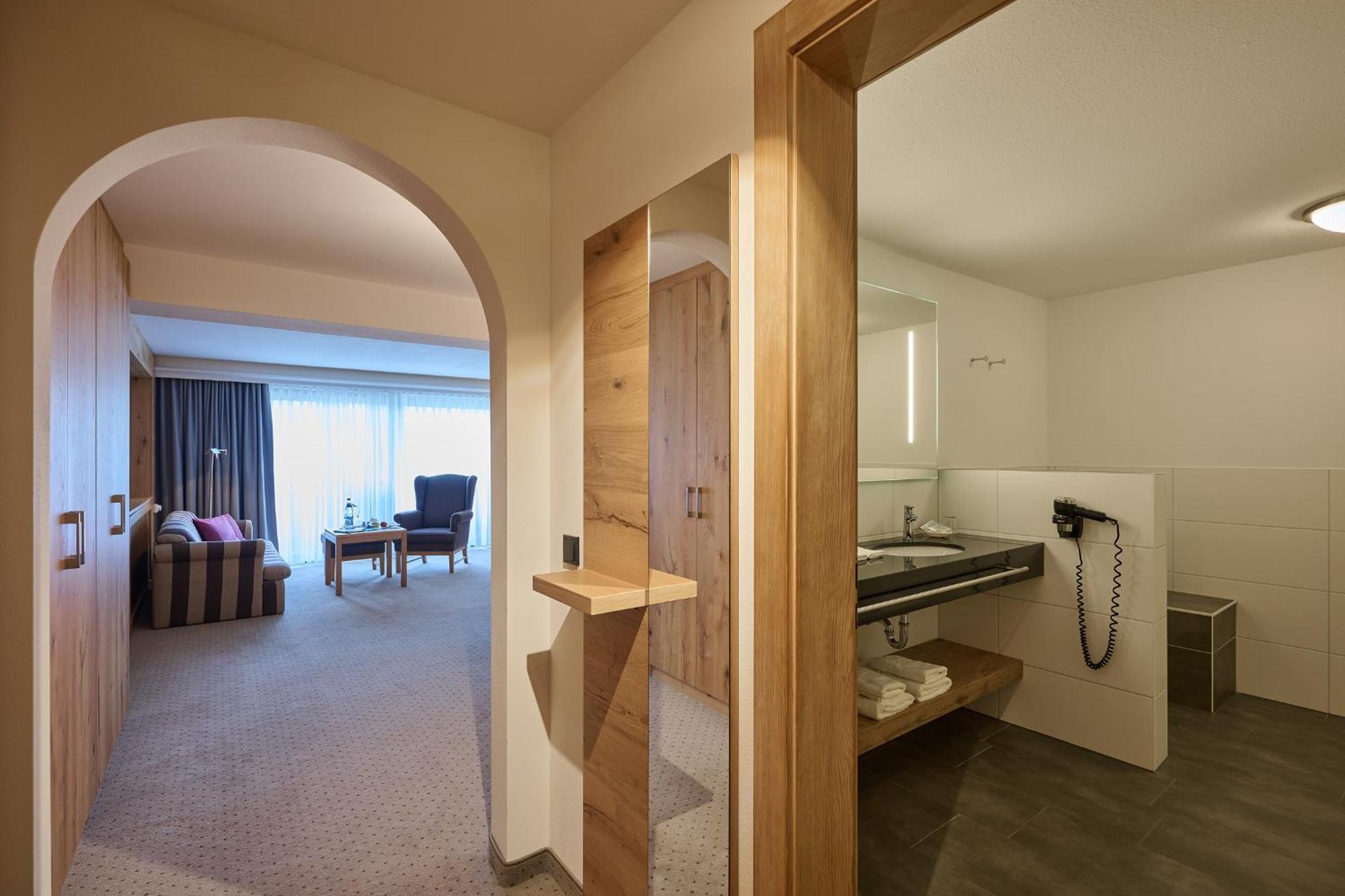 Junior Suite Balcony,1549674076:JPEG