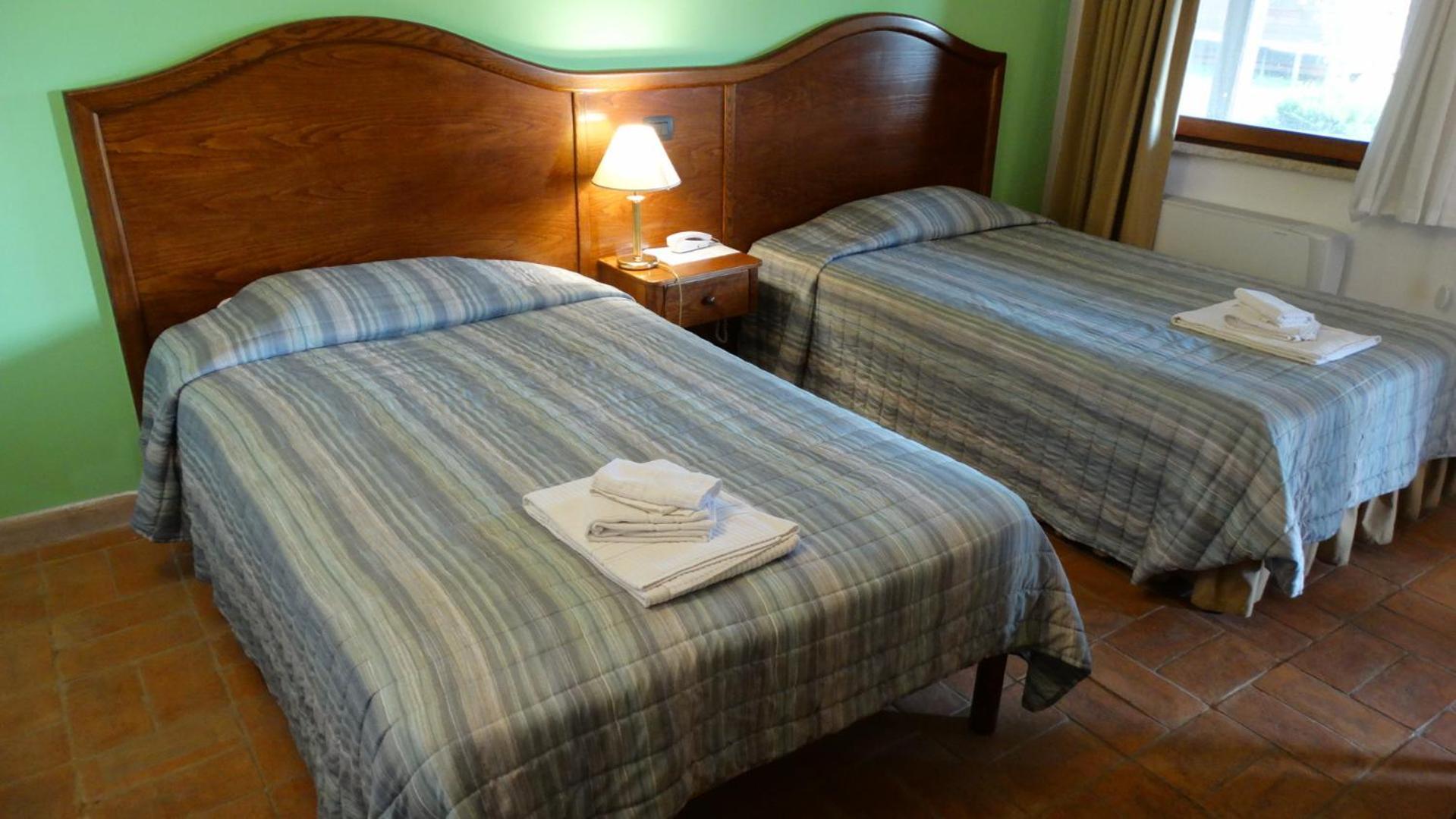 Standard Twin Room,1646334842:JPEG