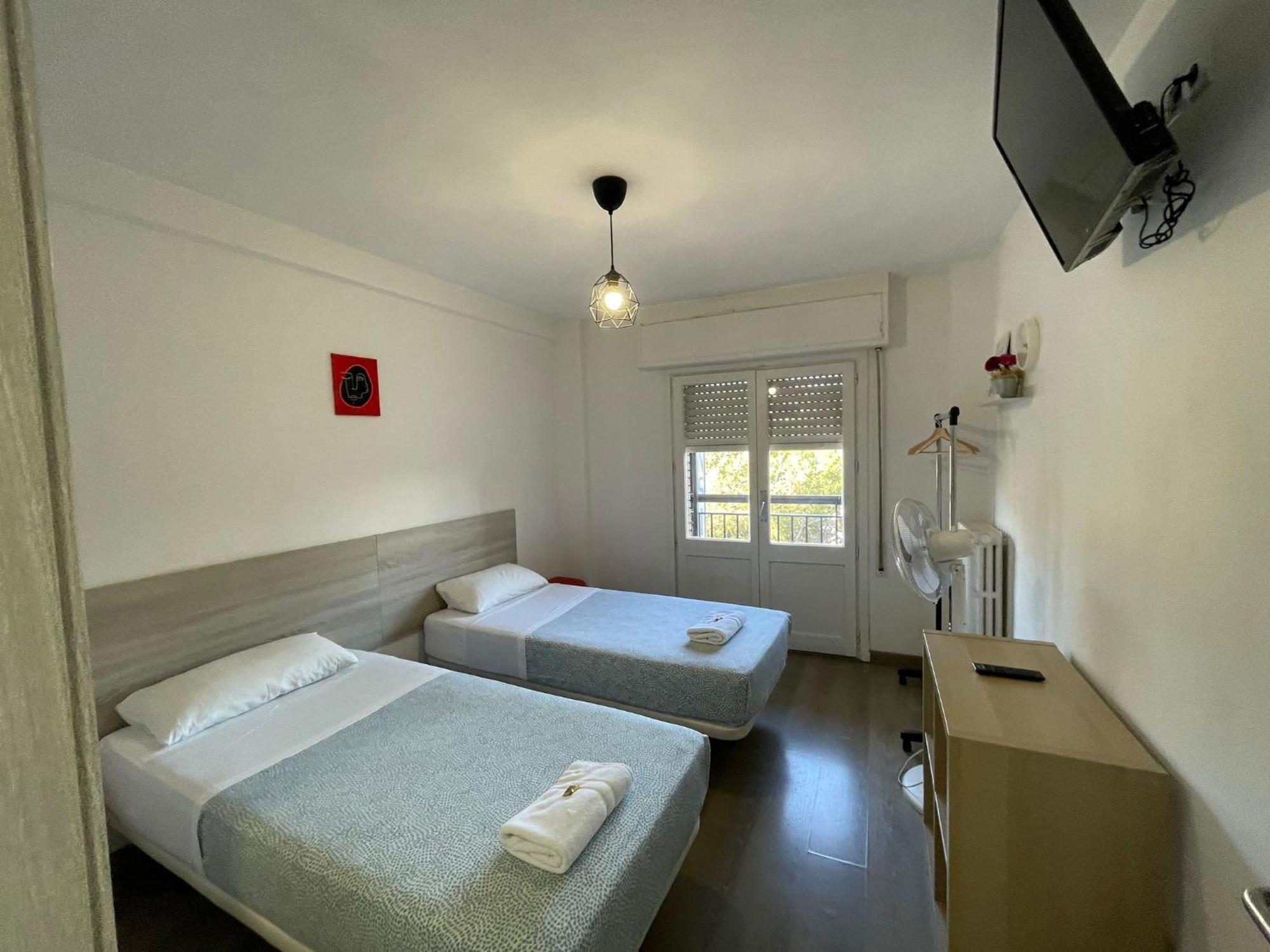 Twin Room Private Bathroom
