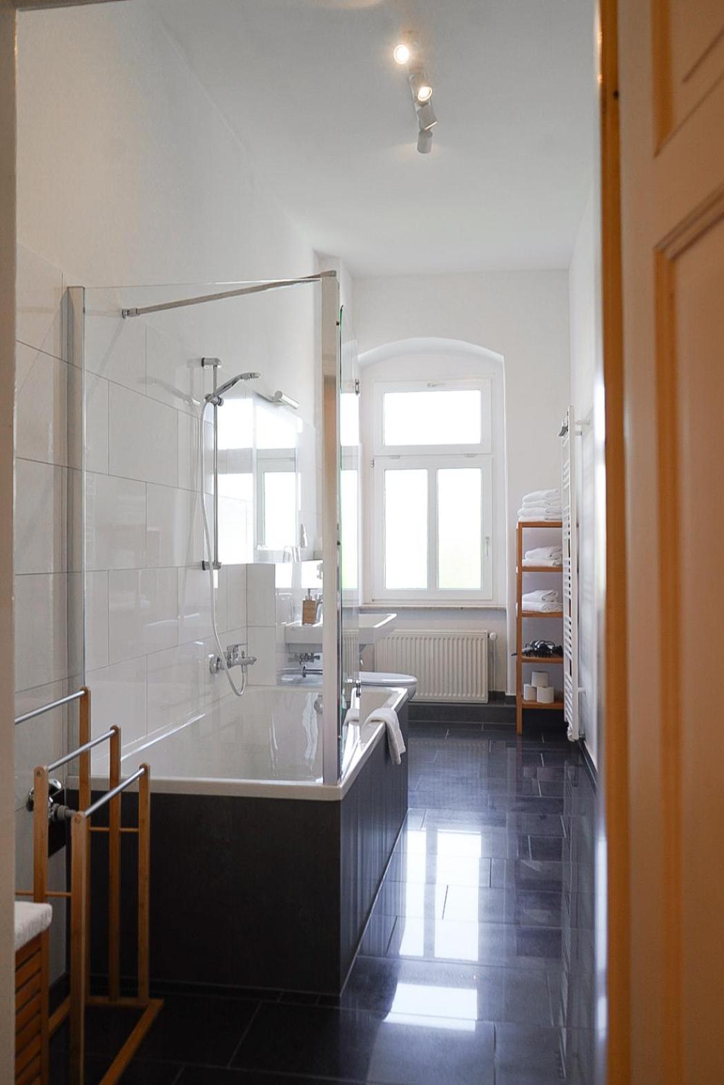 Two-Bedroom Apartment,1416675300:JPEG