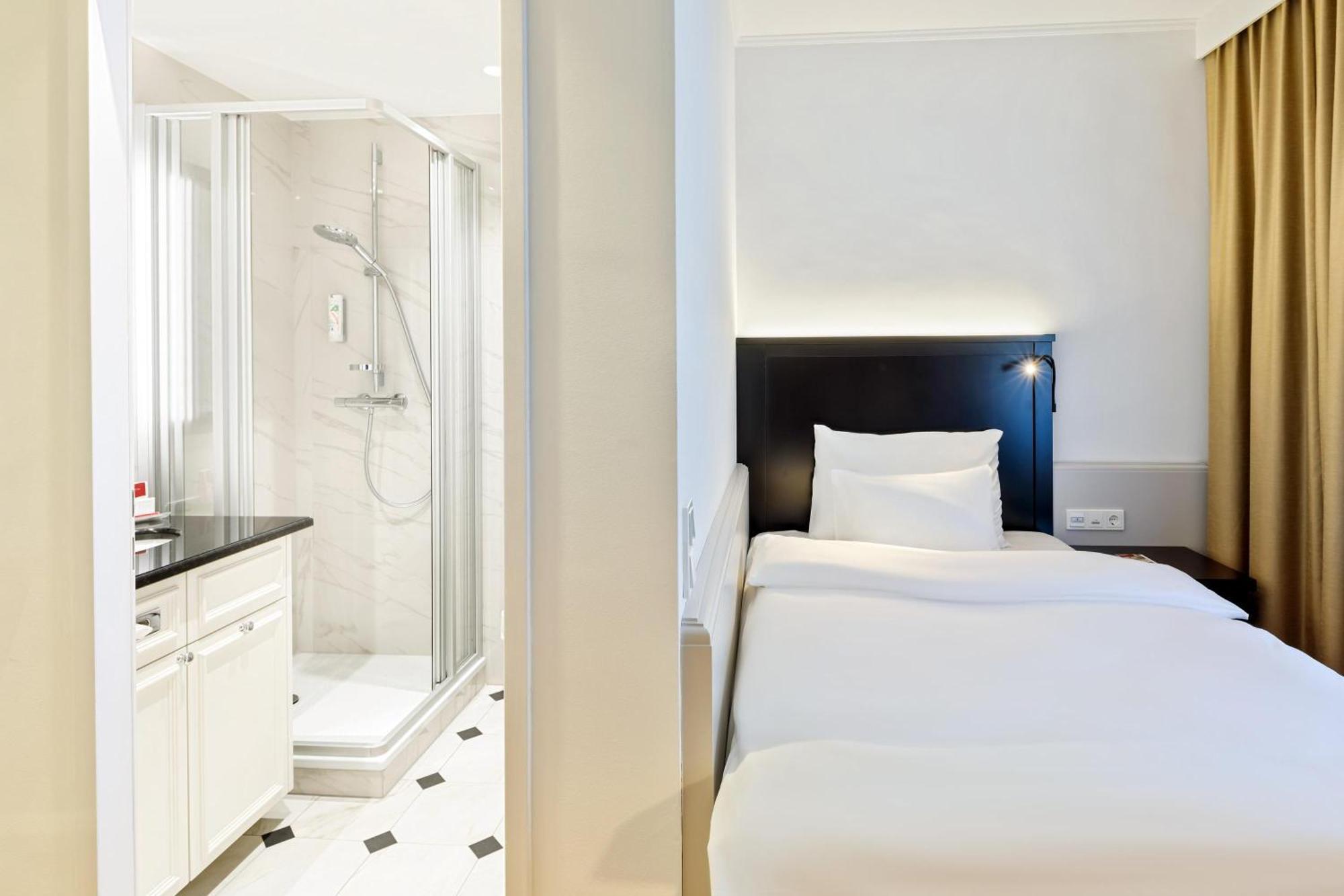 Classic Single Room