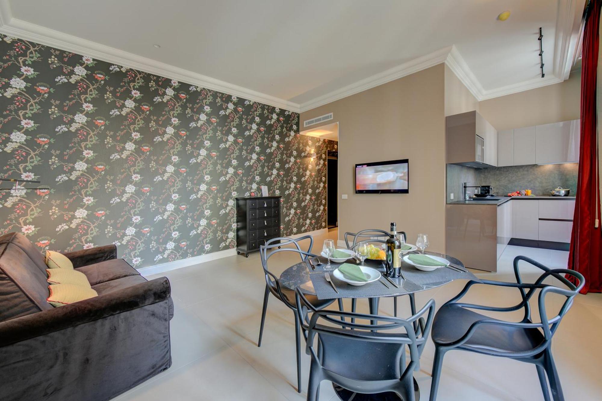 One-Bedroom Apartment