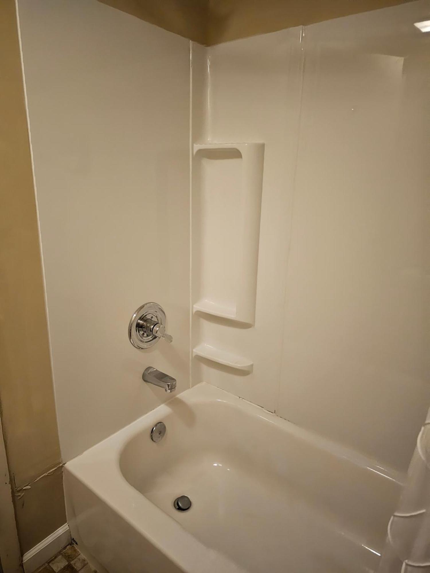 3 Queen Beds Pet Friendly Non-Smoking,50019243:JPEG