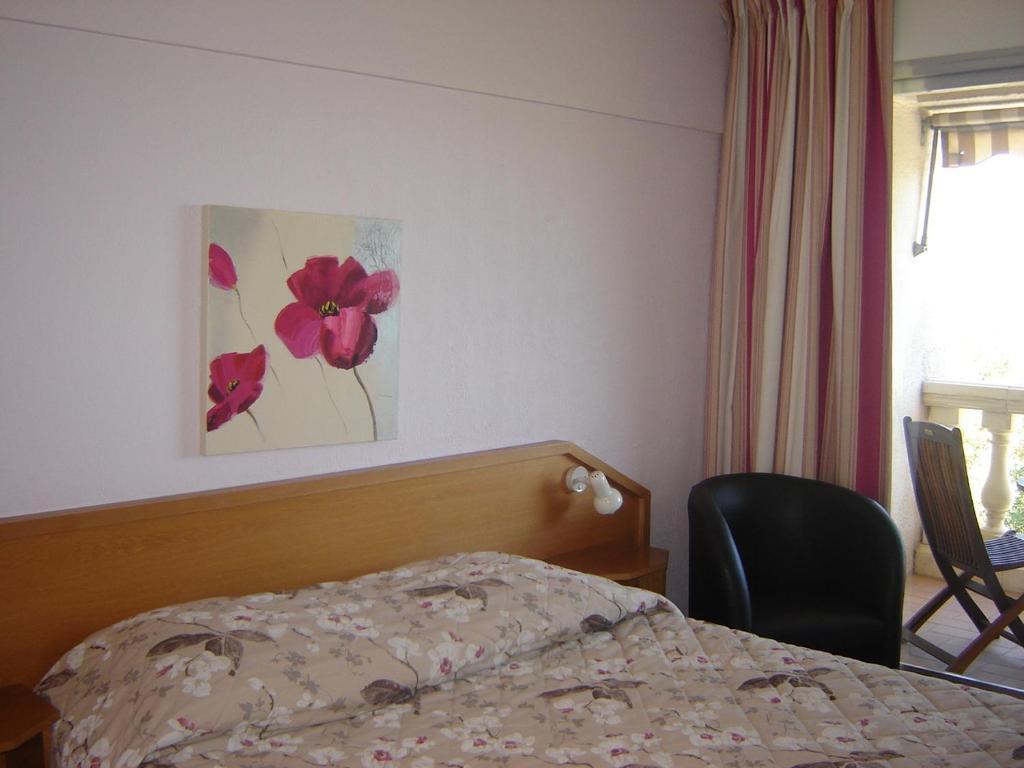 Standard Single Room,135676434:JPEG