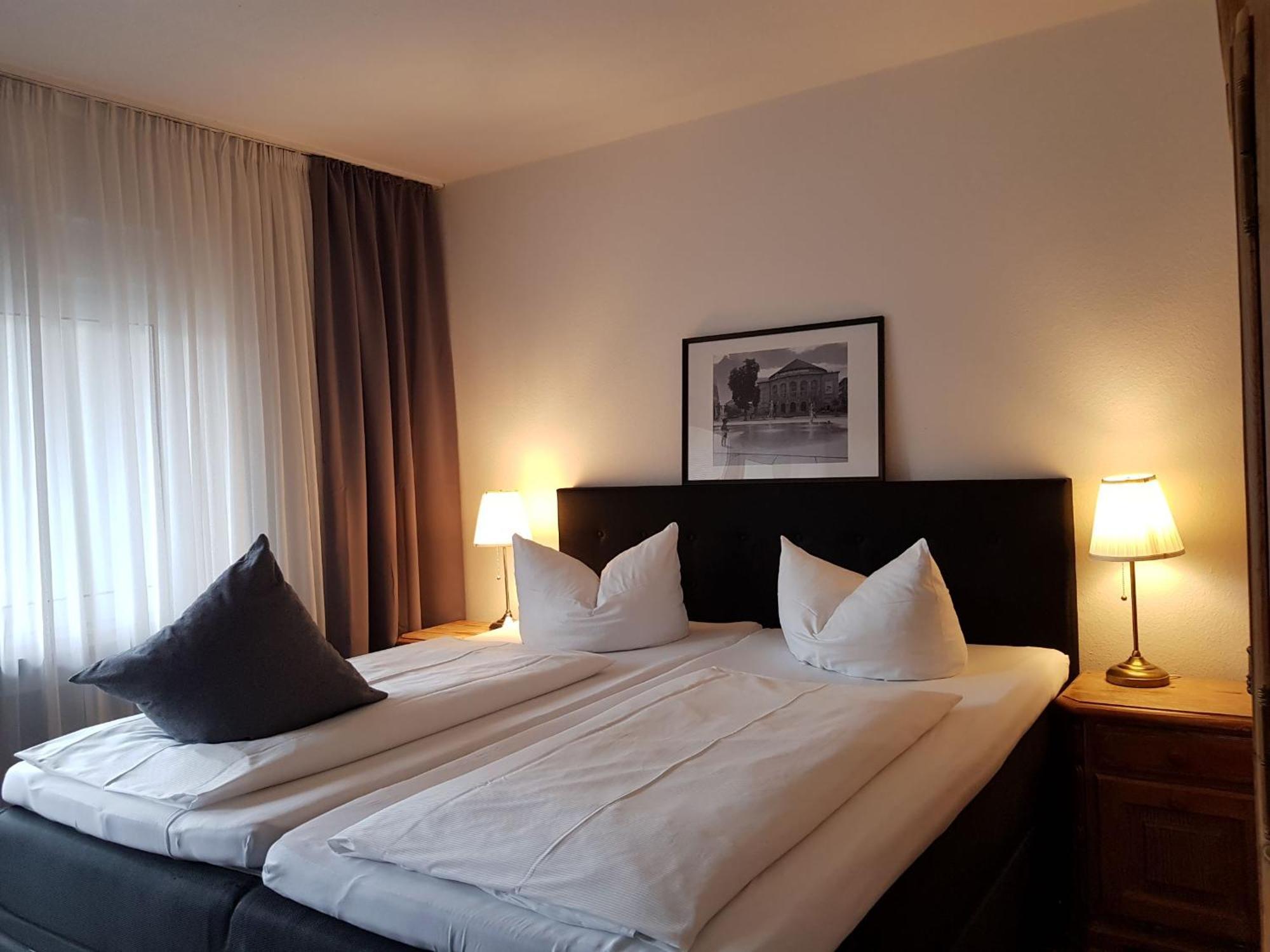 Double Room Extra Bed Balcony