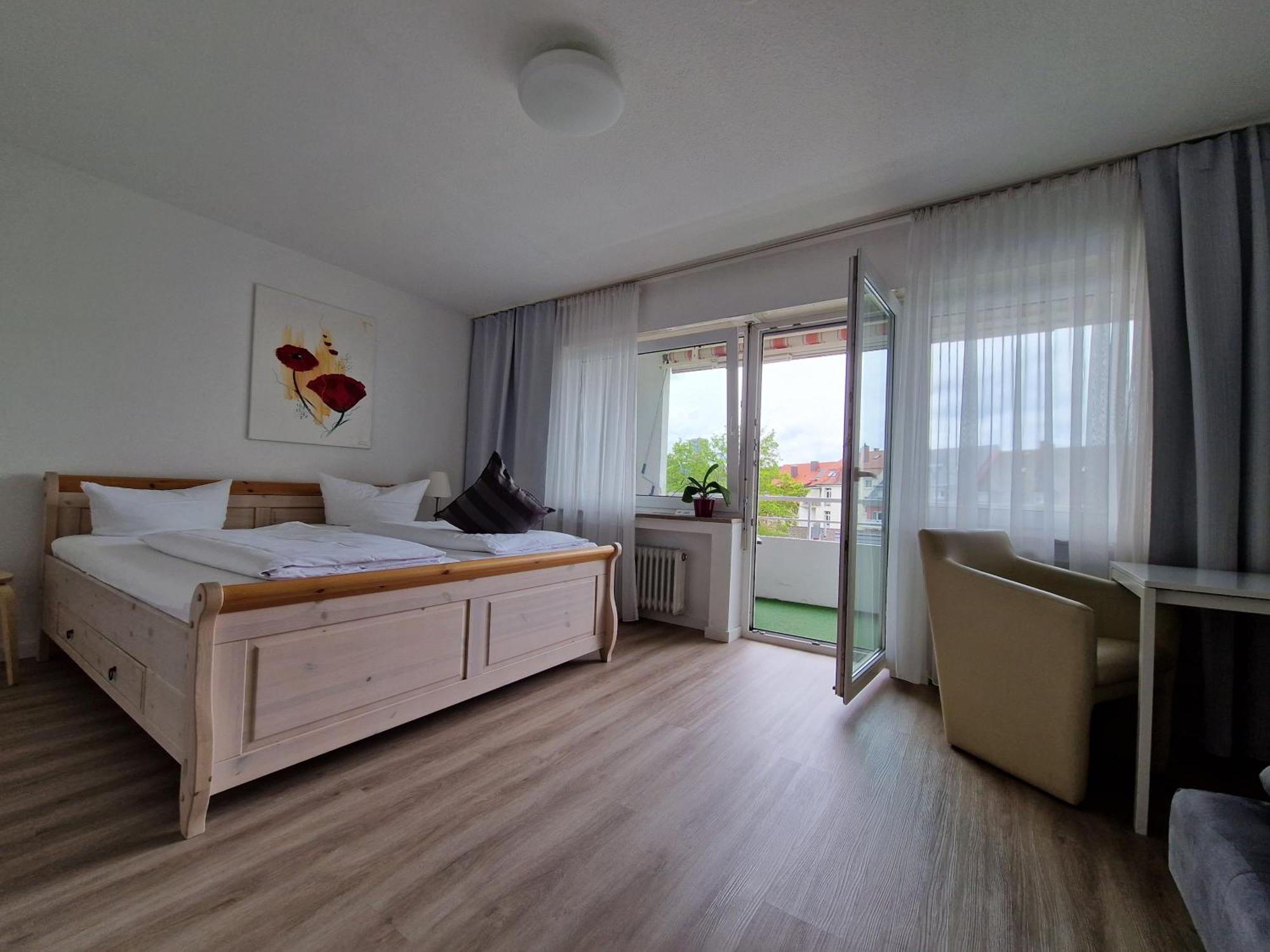 Double Room Extra Bed Balcony
