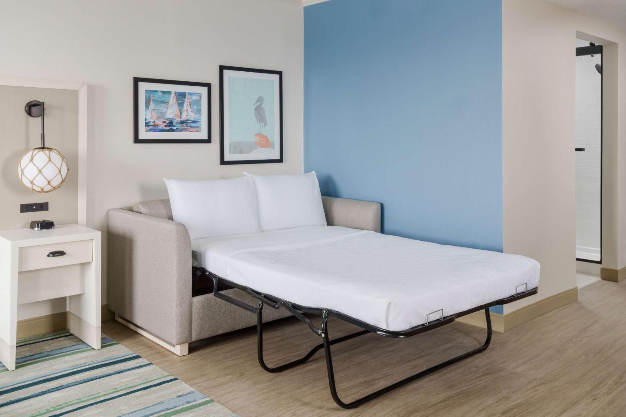 One-Bedroom King Suite with Sofa Bed - Oceanfront,1550133874:JPEG