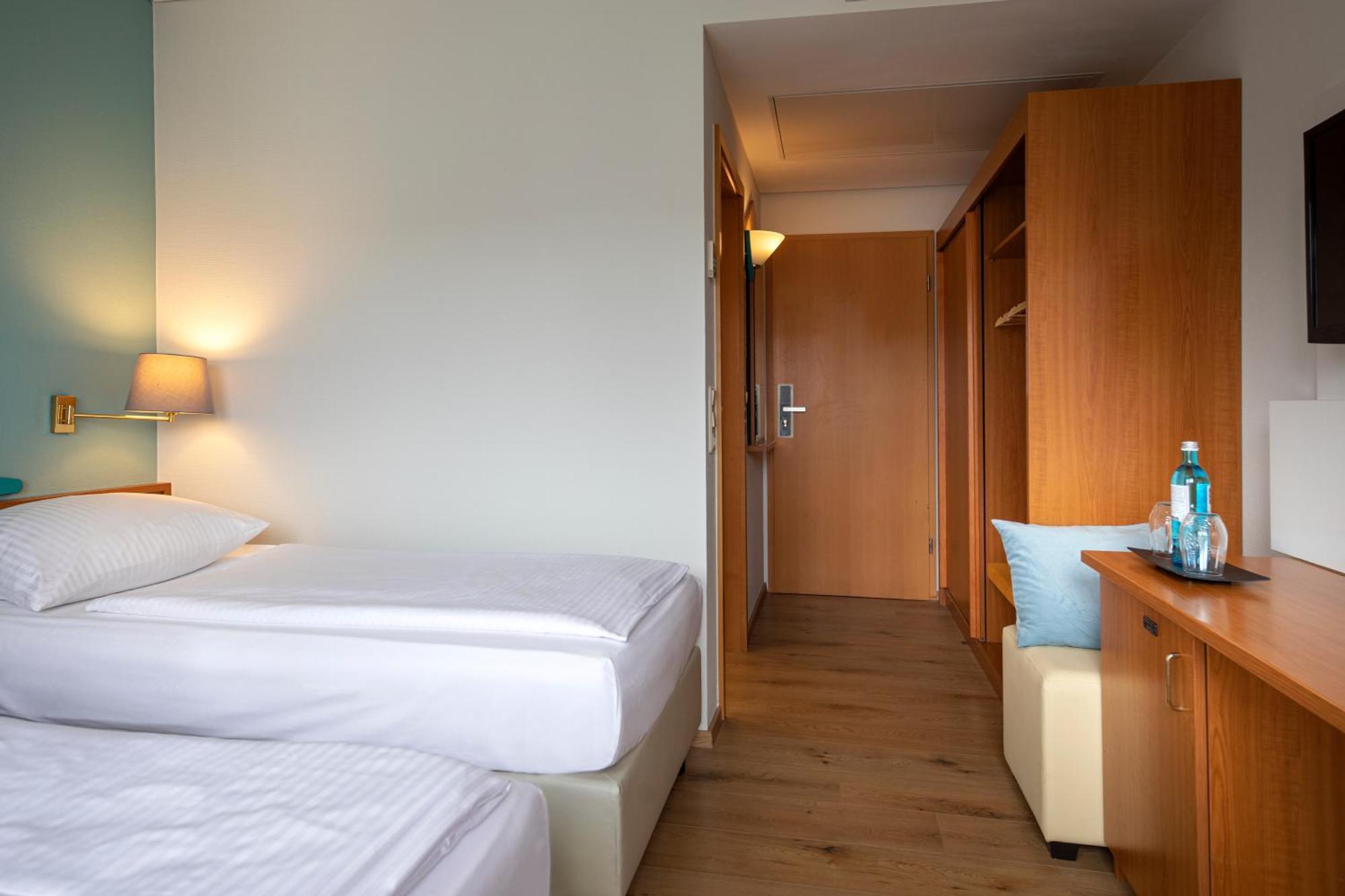 Economy Twin Room,1550336290:JPEG