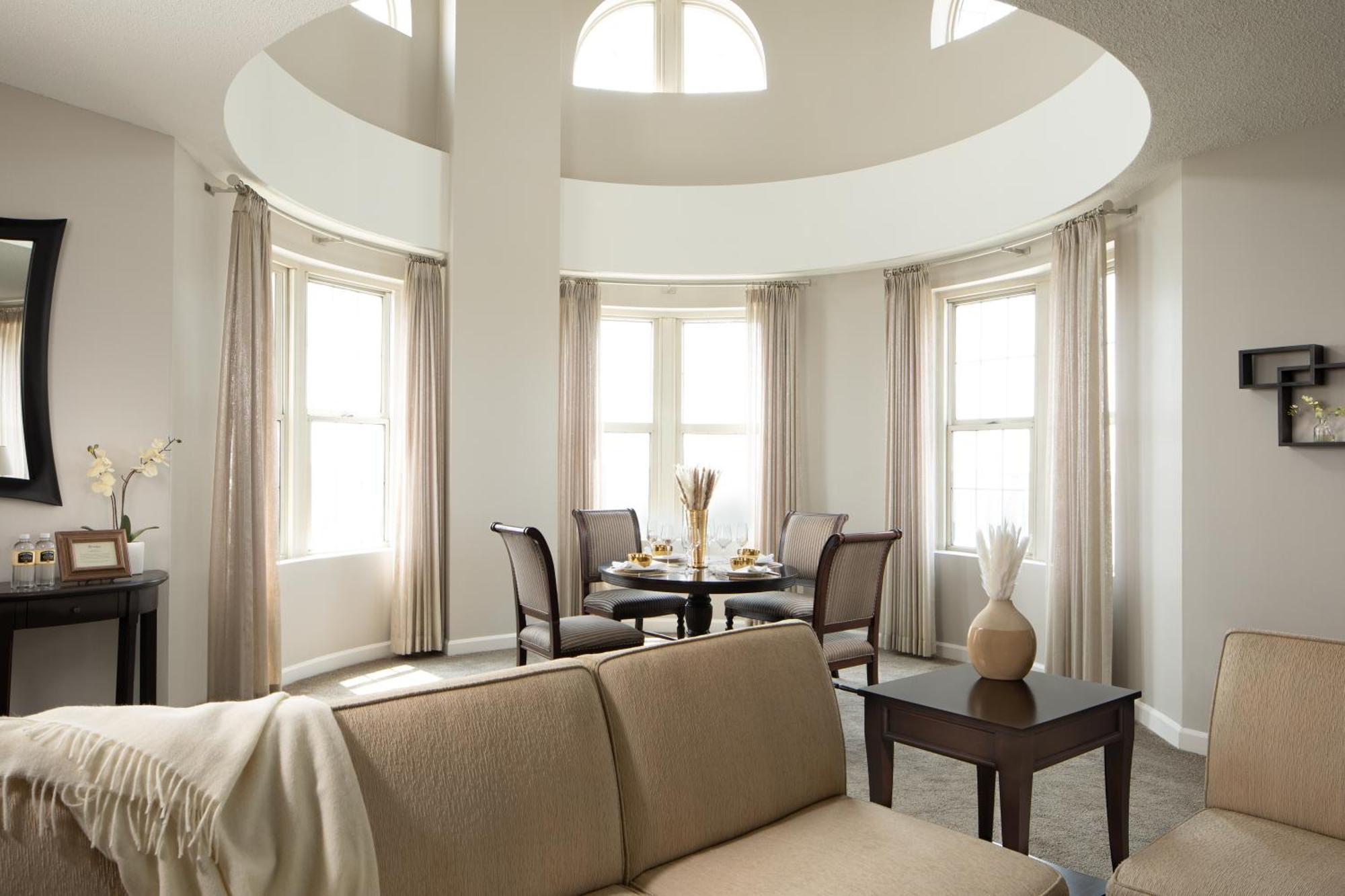 Two Level Penthouse,1550375629:JPEG