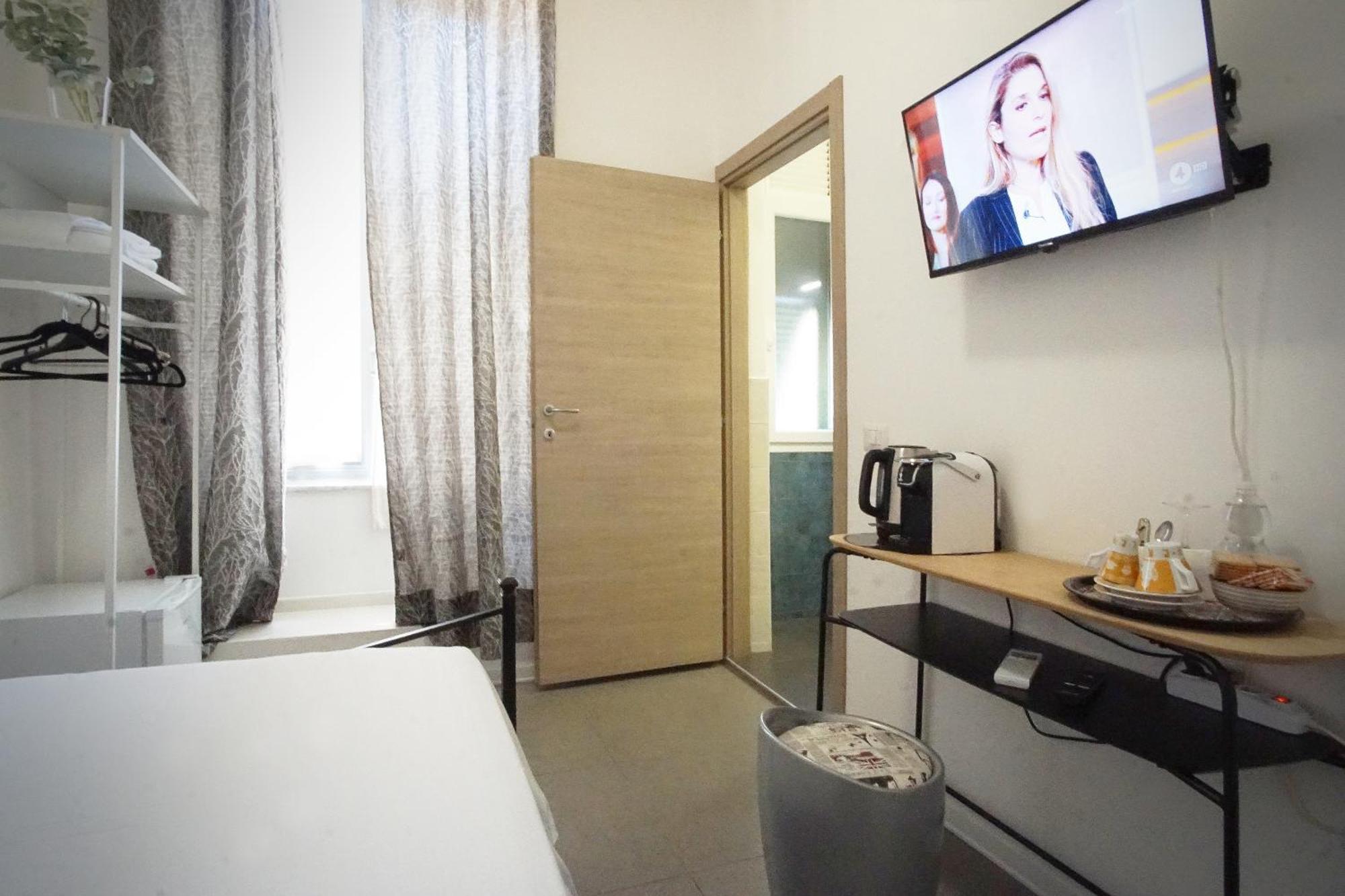 Single Room Bathroom