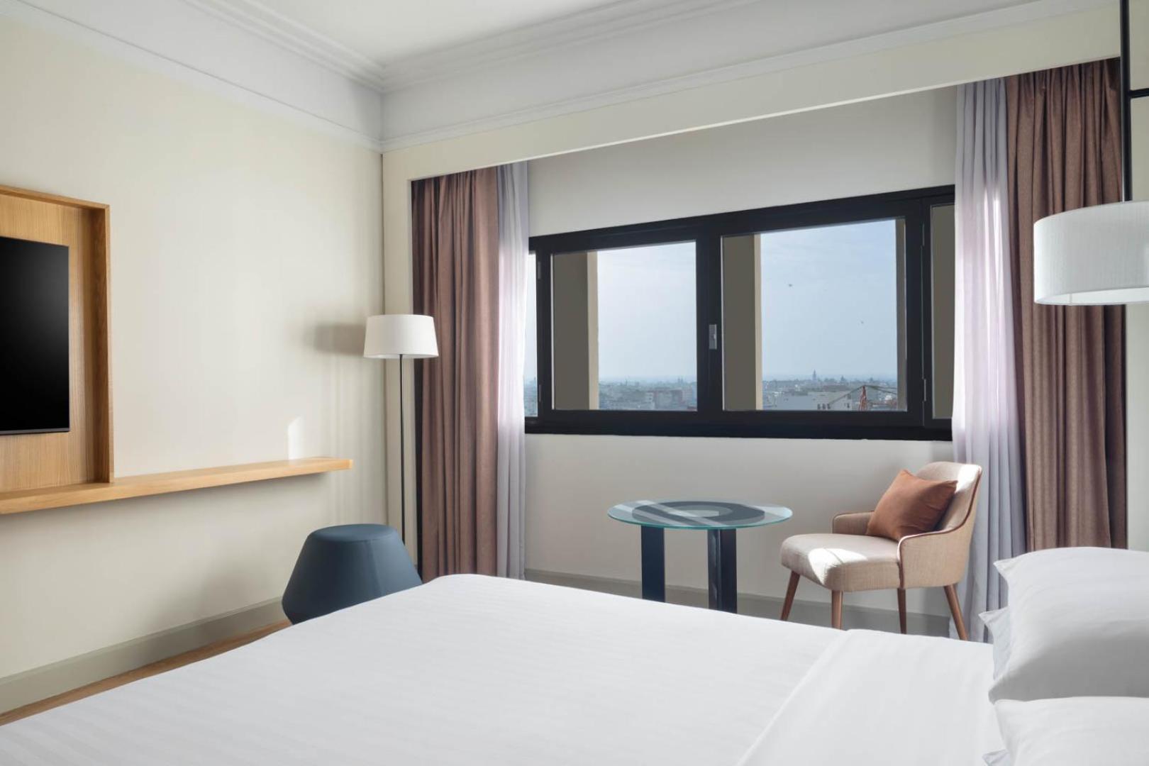 Superior King Room City View,1556895271:JPEG