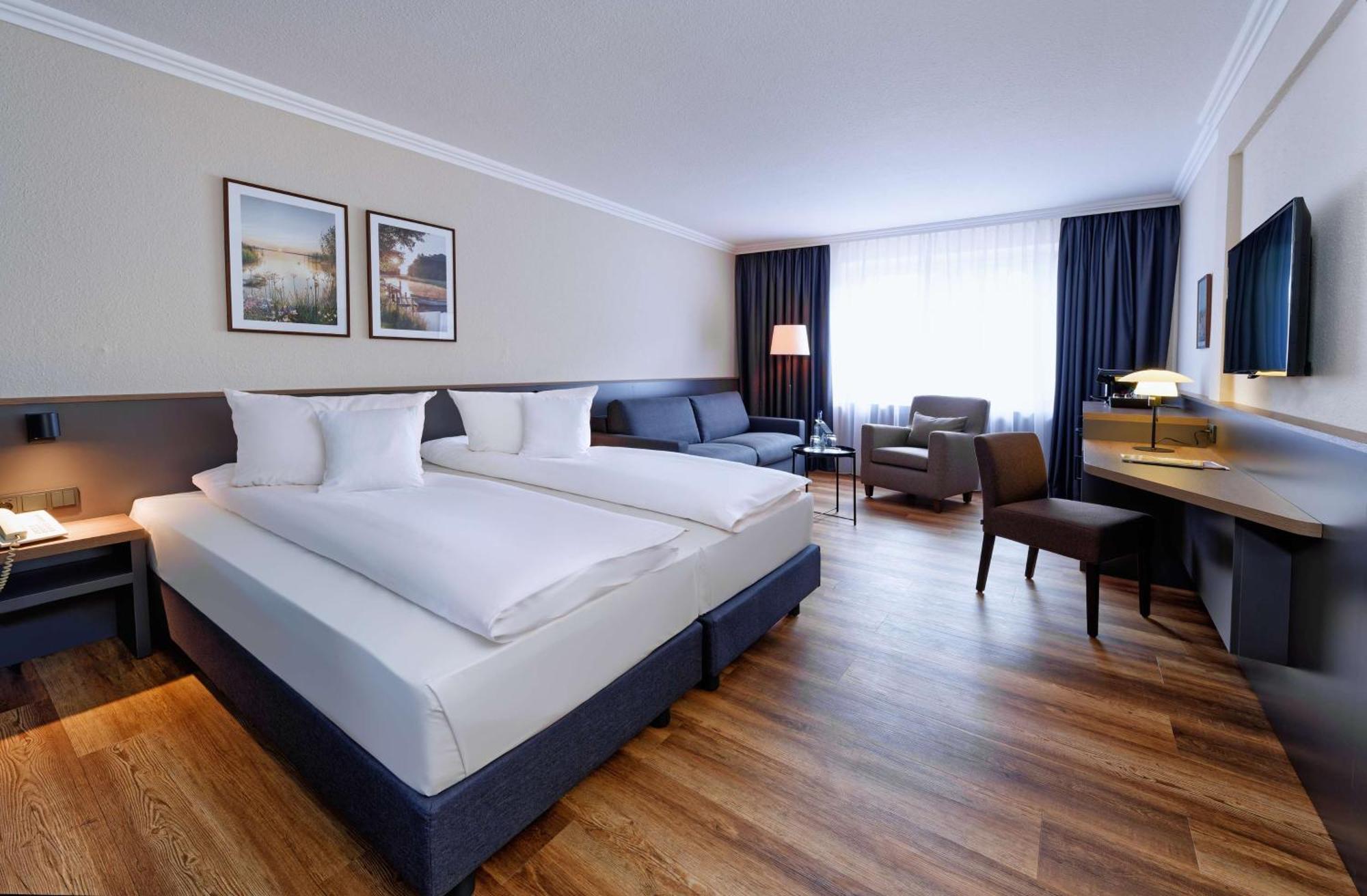 Deluxe room or Double Bed Sofa Bed,1550614879:JPEG