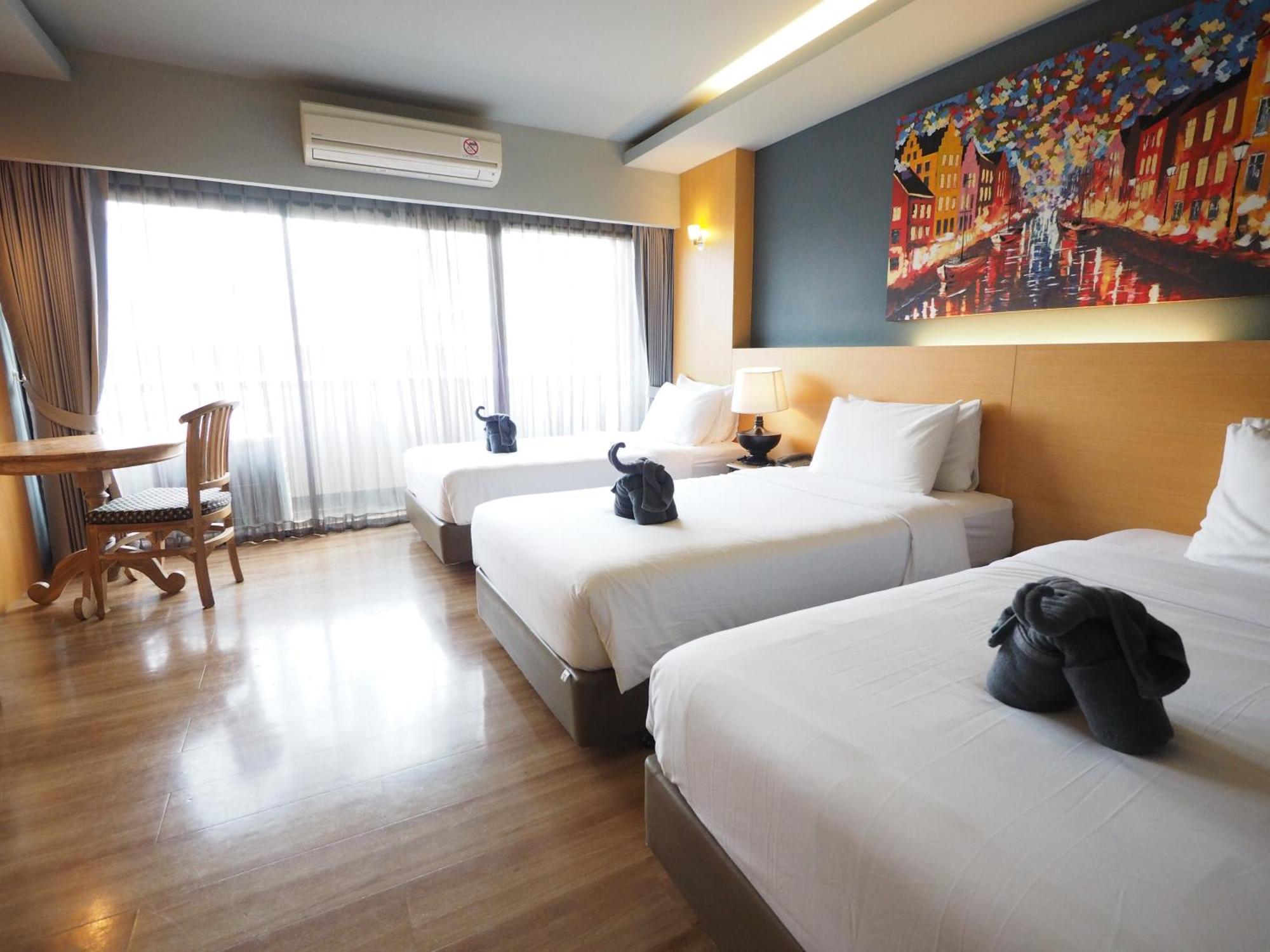 Triple Room