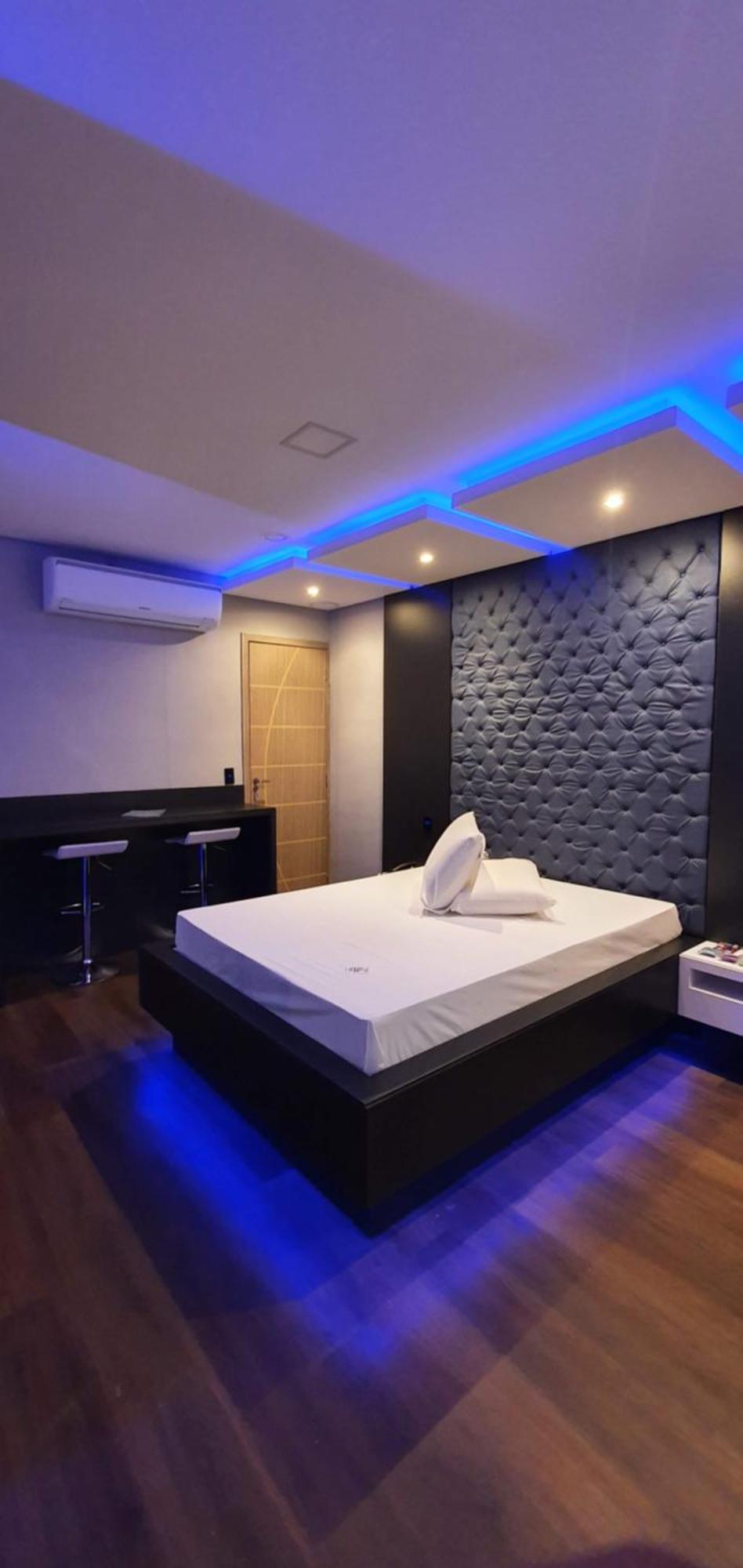Deluxe Suite Spa Bath