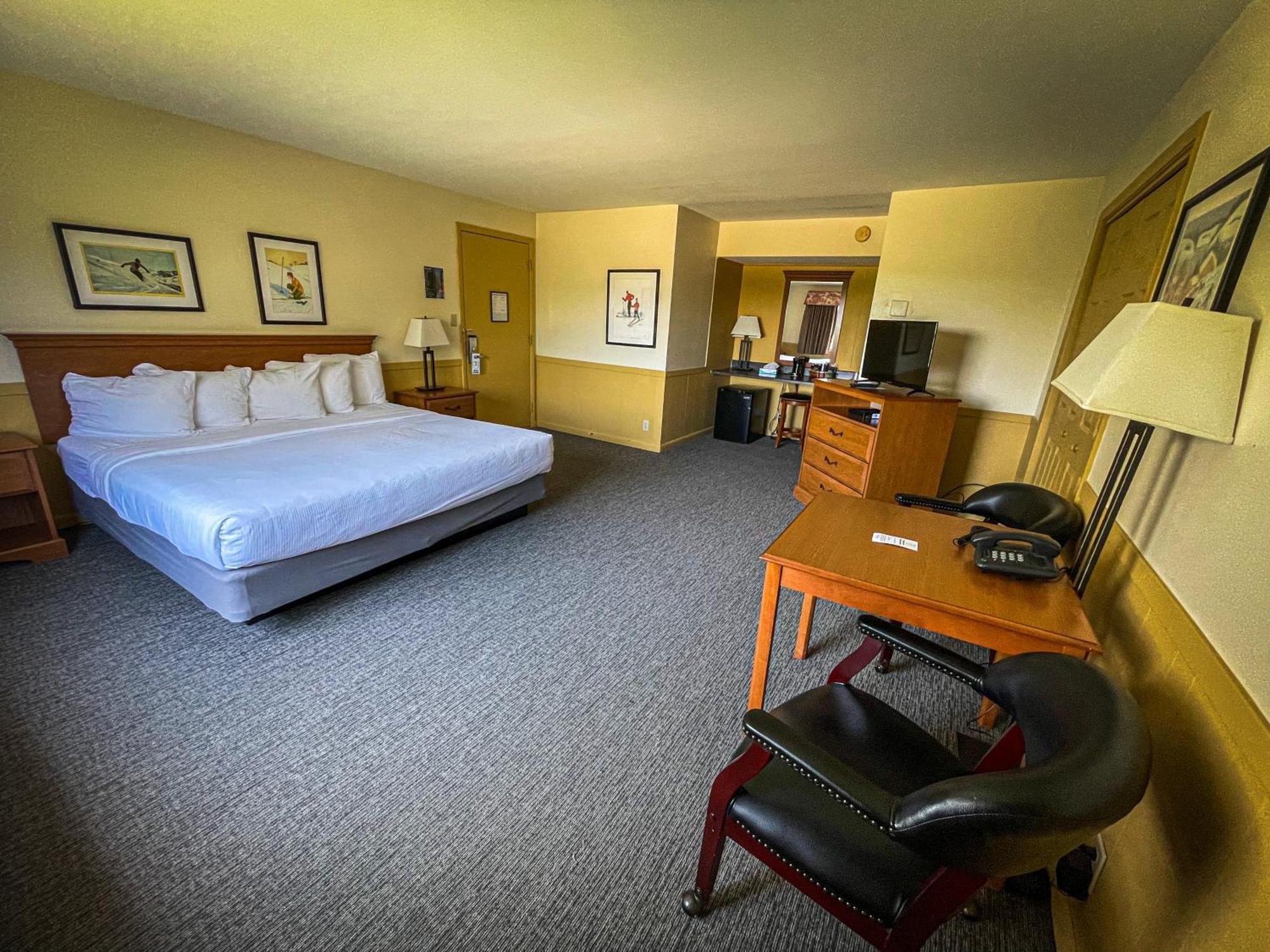 Standard King Room