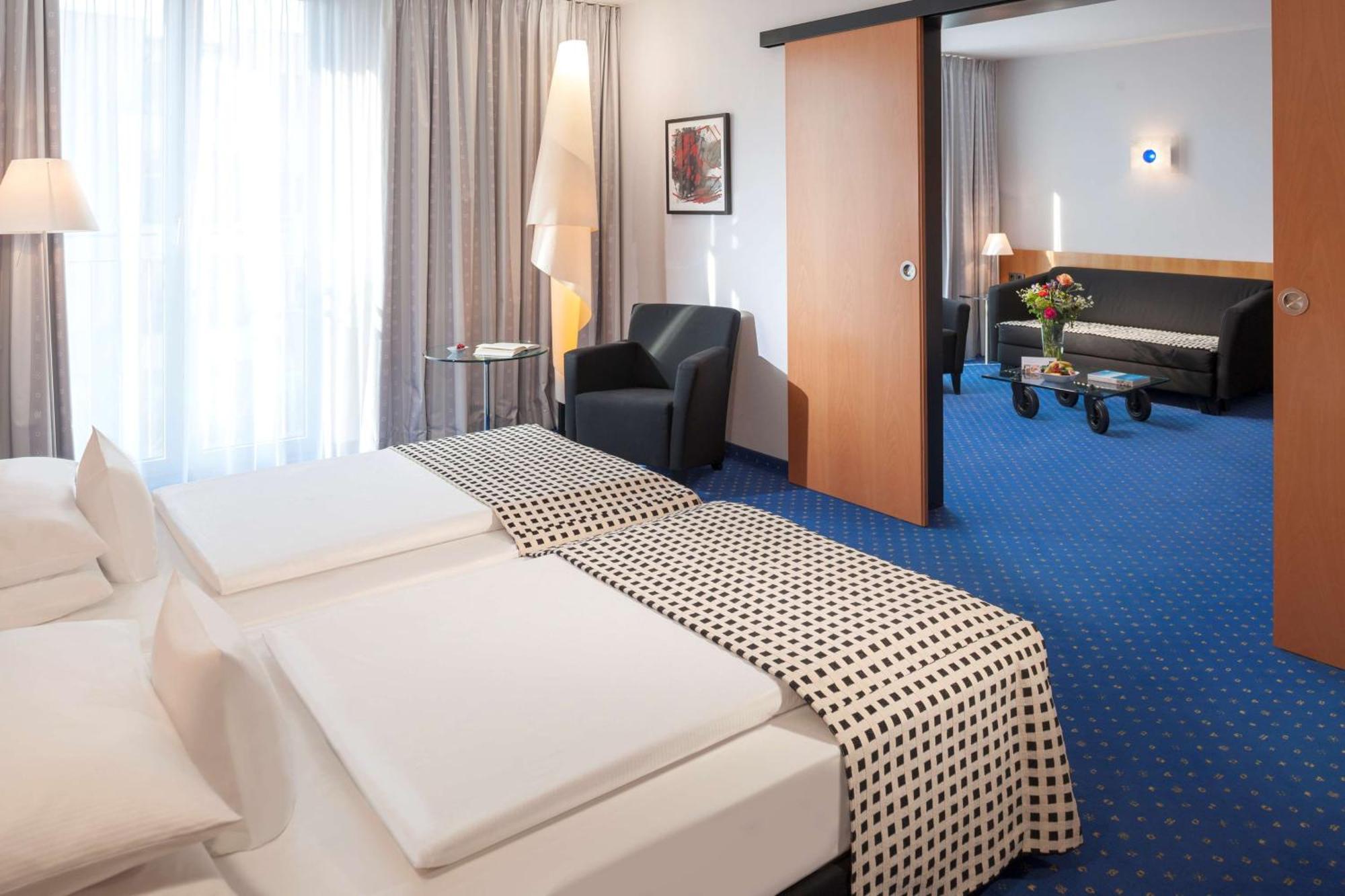 Junior Suite,1550760232:JPEG