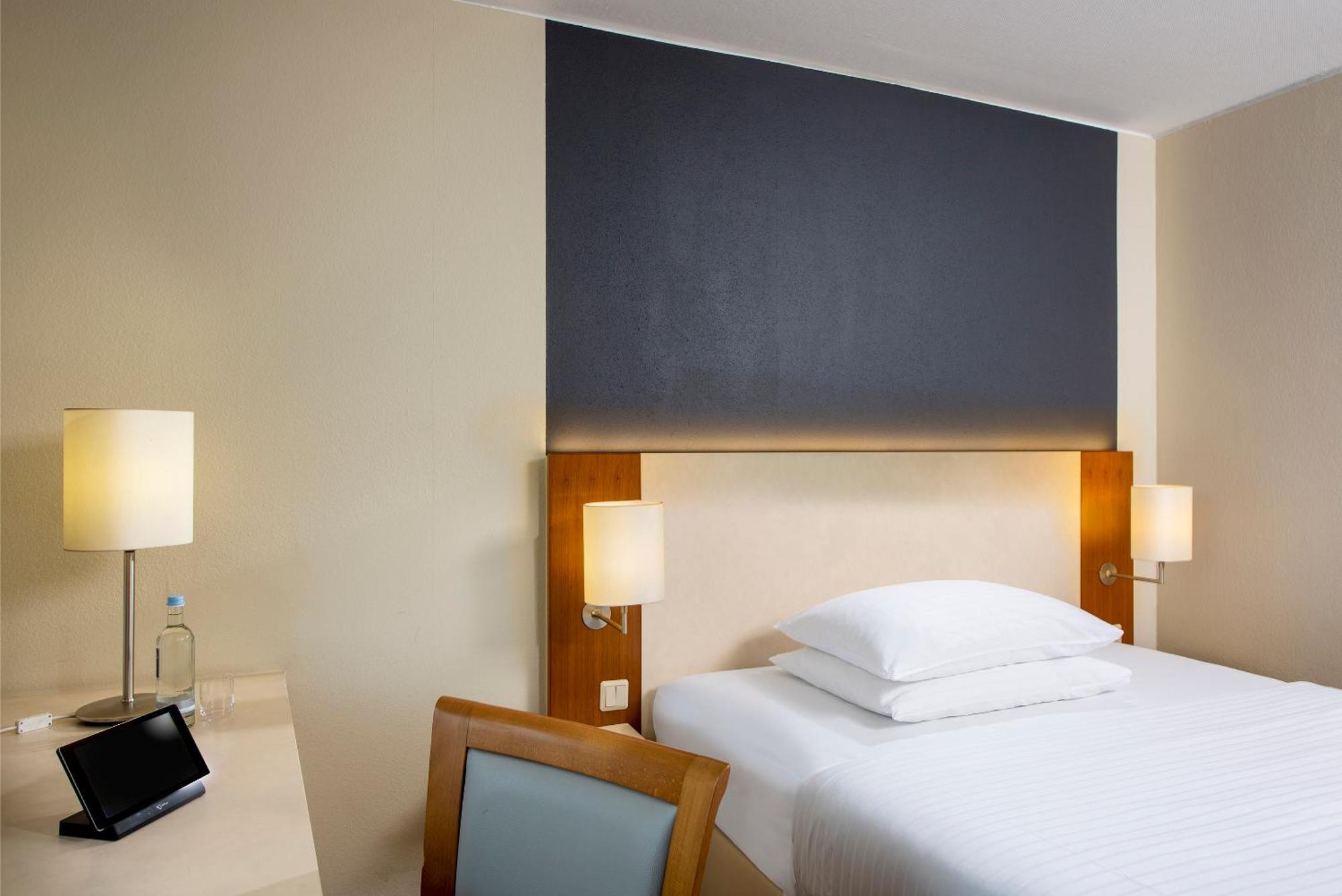 Essential Room Single Bed