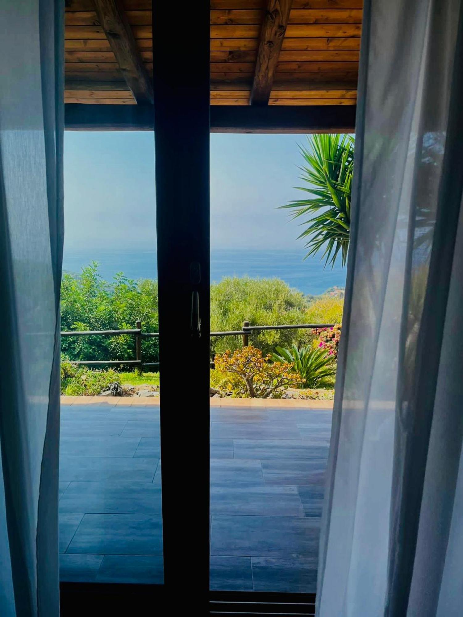Studio Apartment Sea View