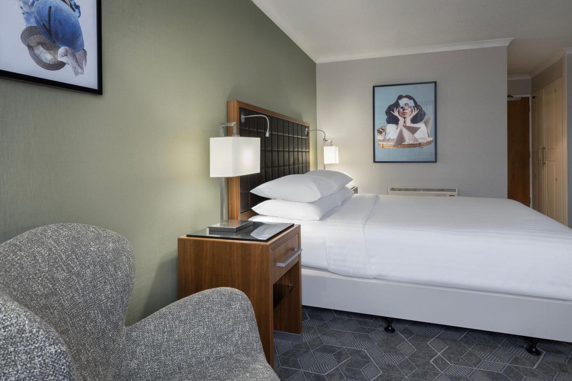 Superior King Room Marina View