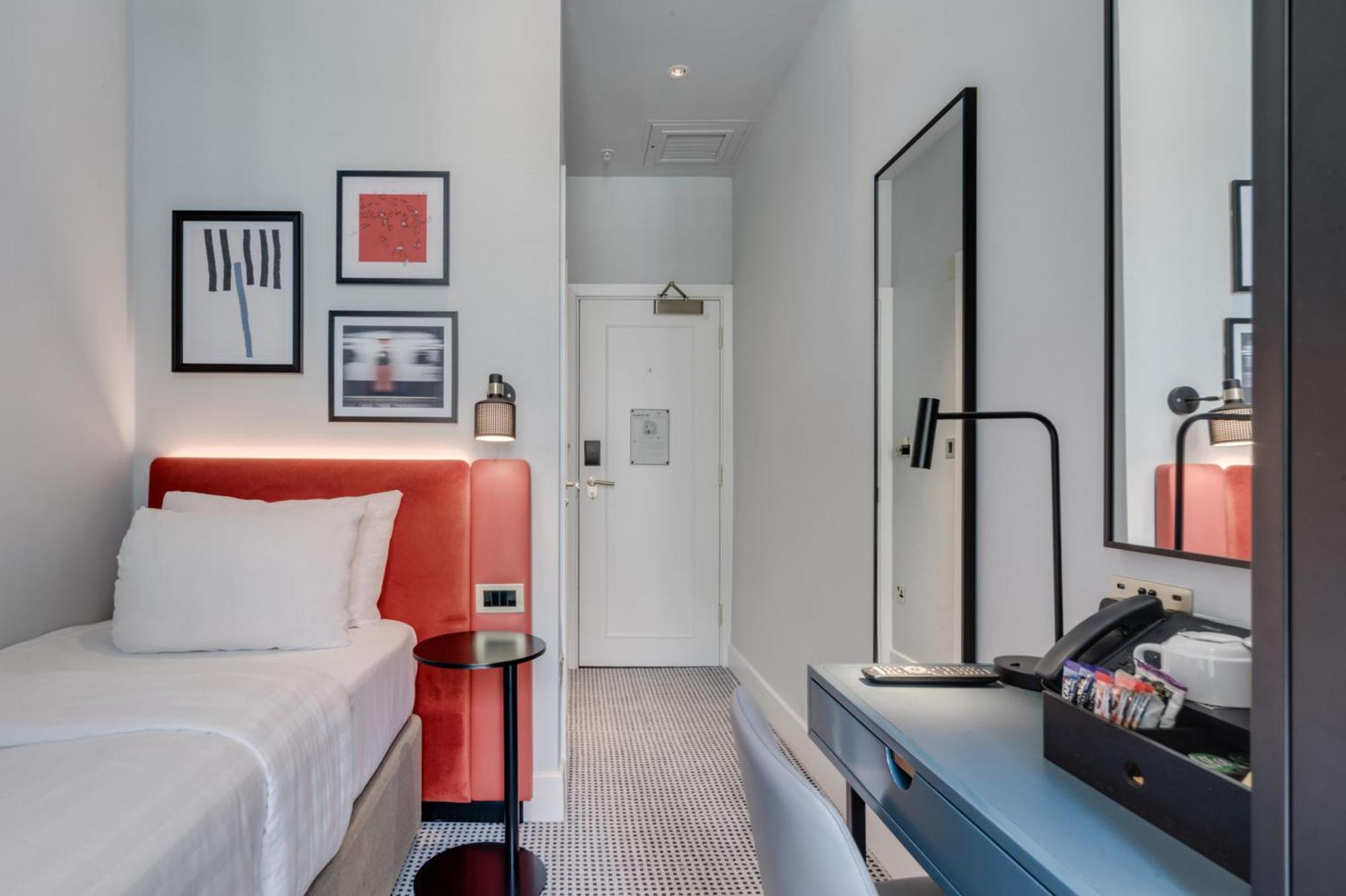 Single Room,1544175961:JPEG