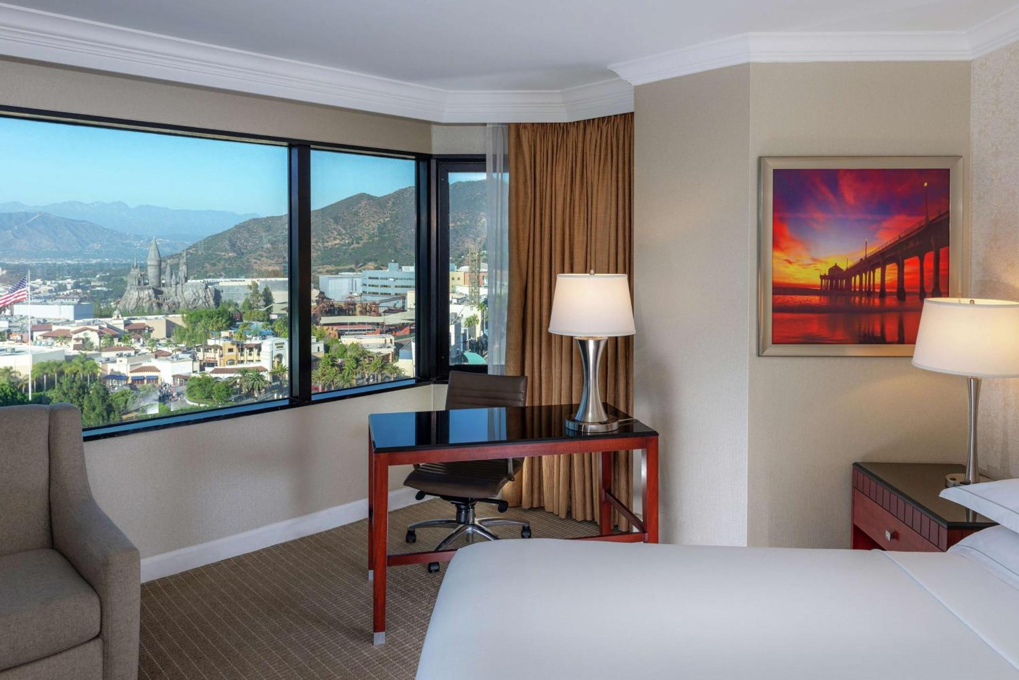 Executive King Room Universal View