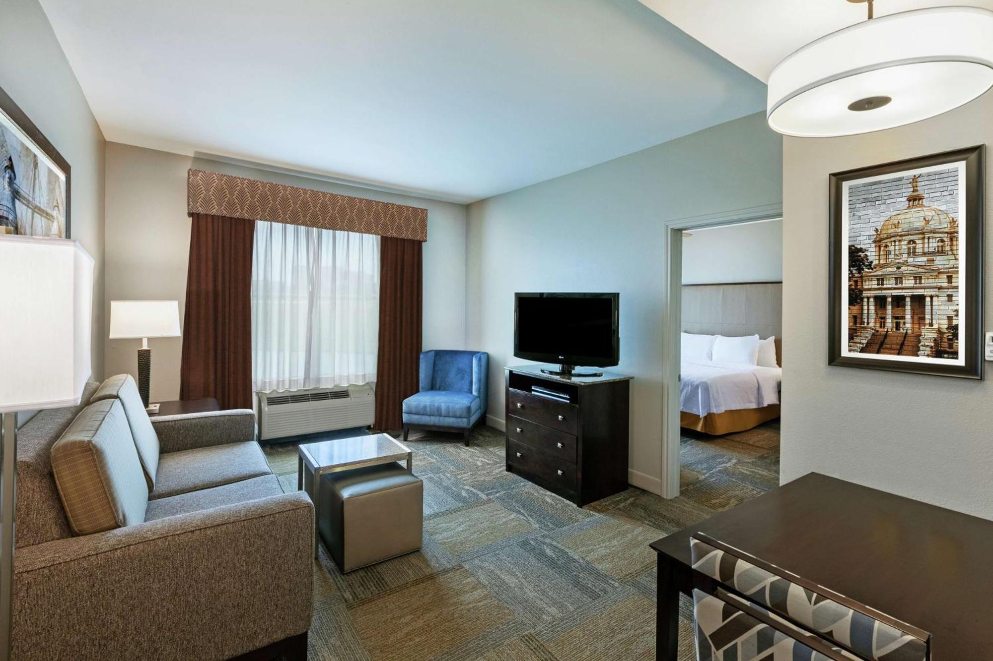 One-Bedroom King Suite Non-Smoking
