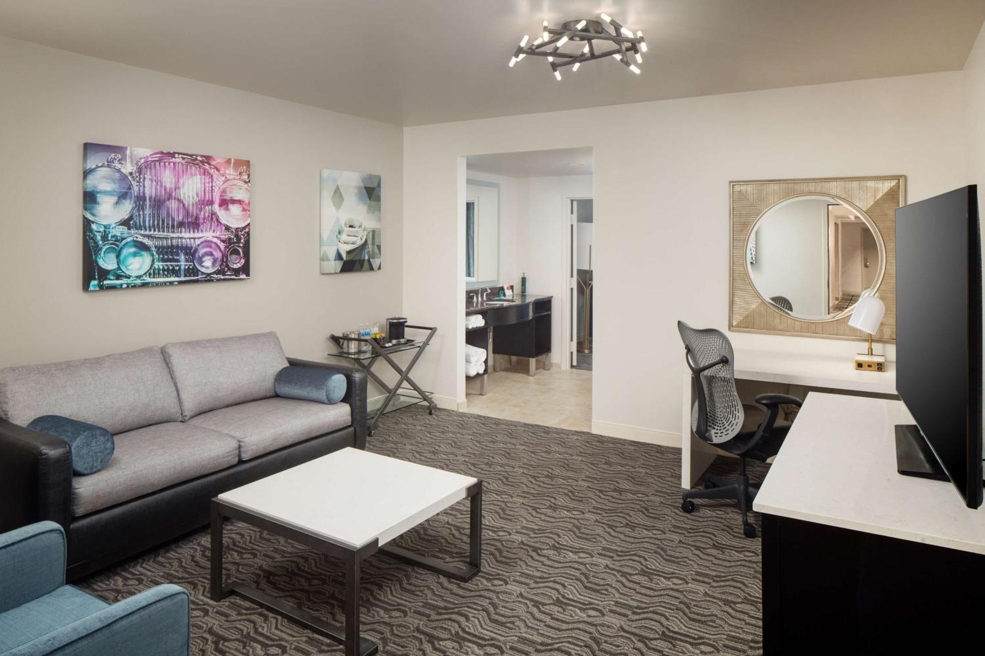 One-Bedroom Queen Suite with Sofa Bed