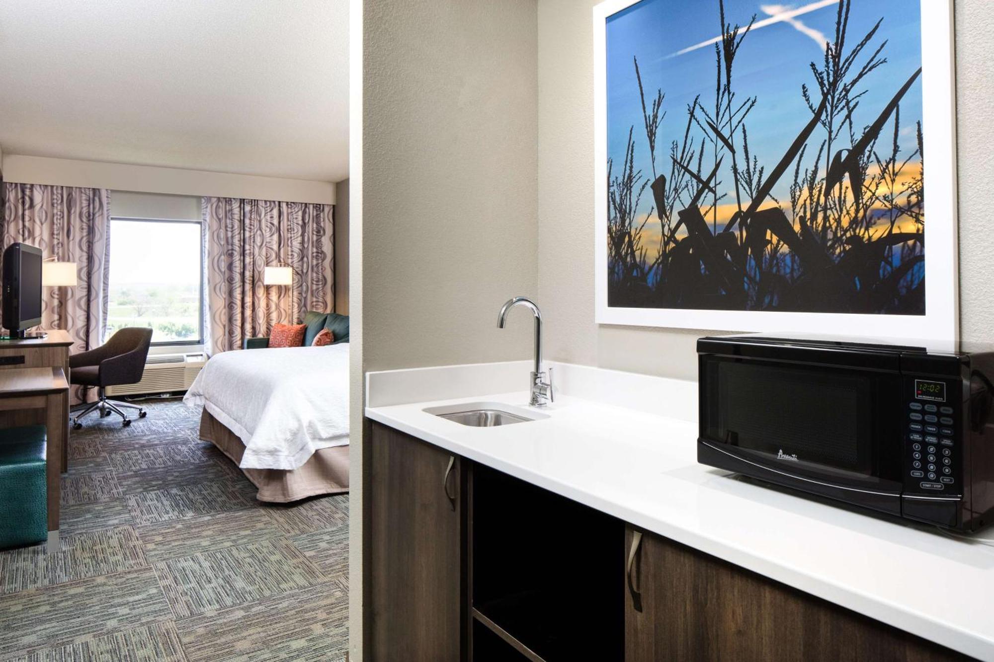 King Room Kitchenette Non-Smoking