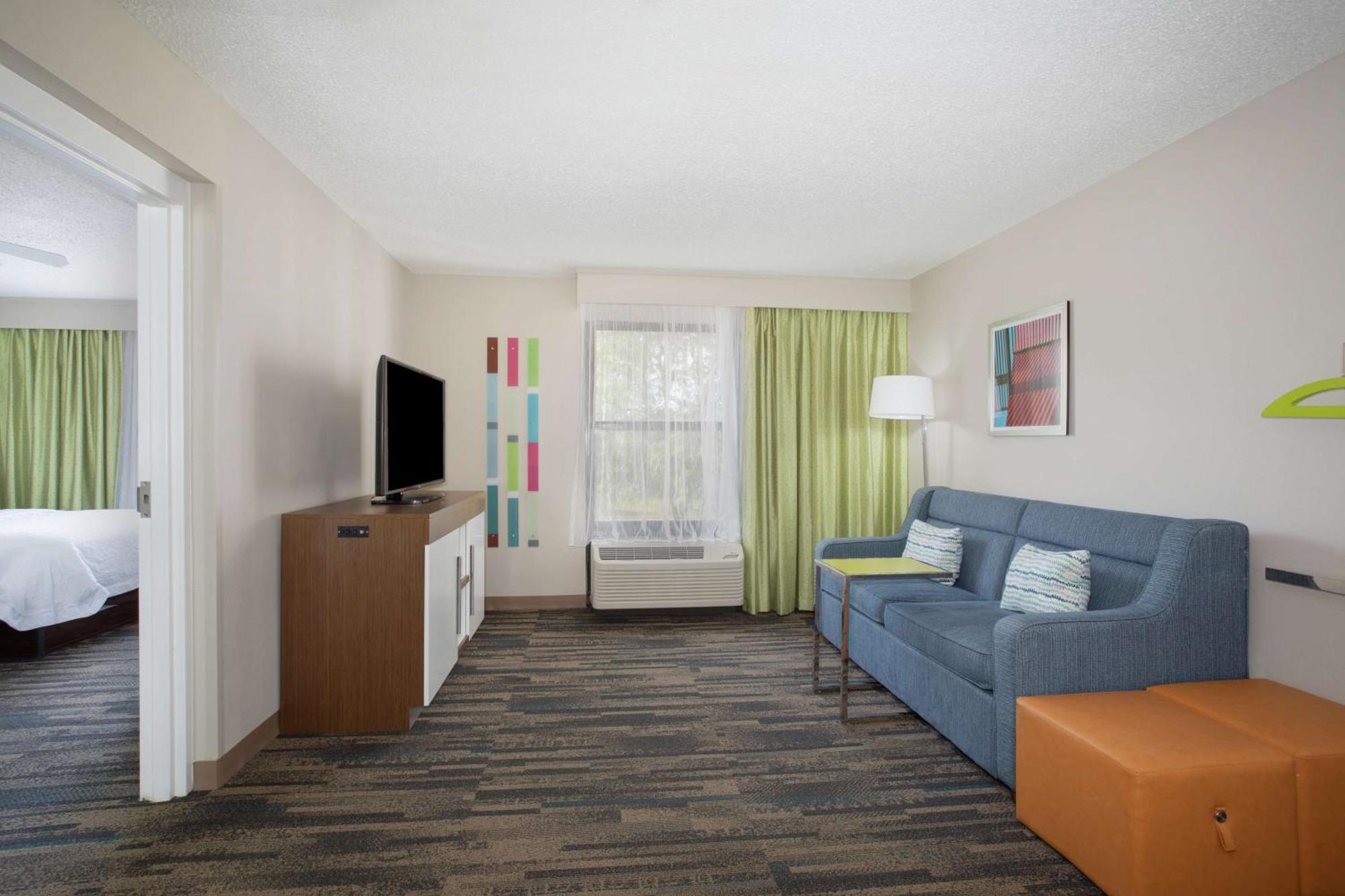 One-Bedroom Suite with Two Double Beds - Non-Smoking
