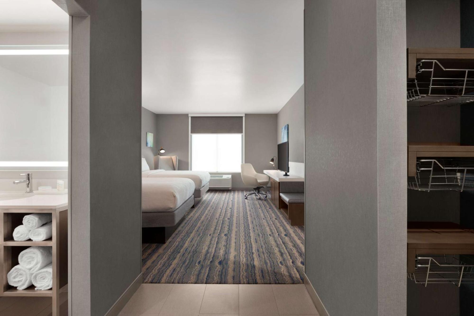 Queen Room Two Queen Beds
