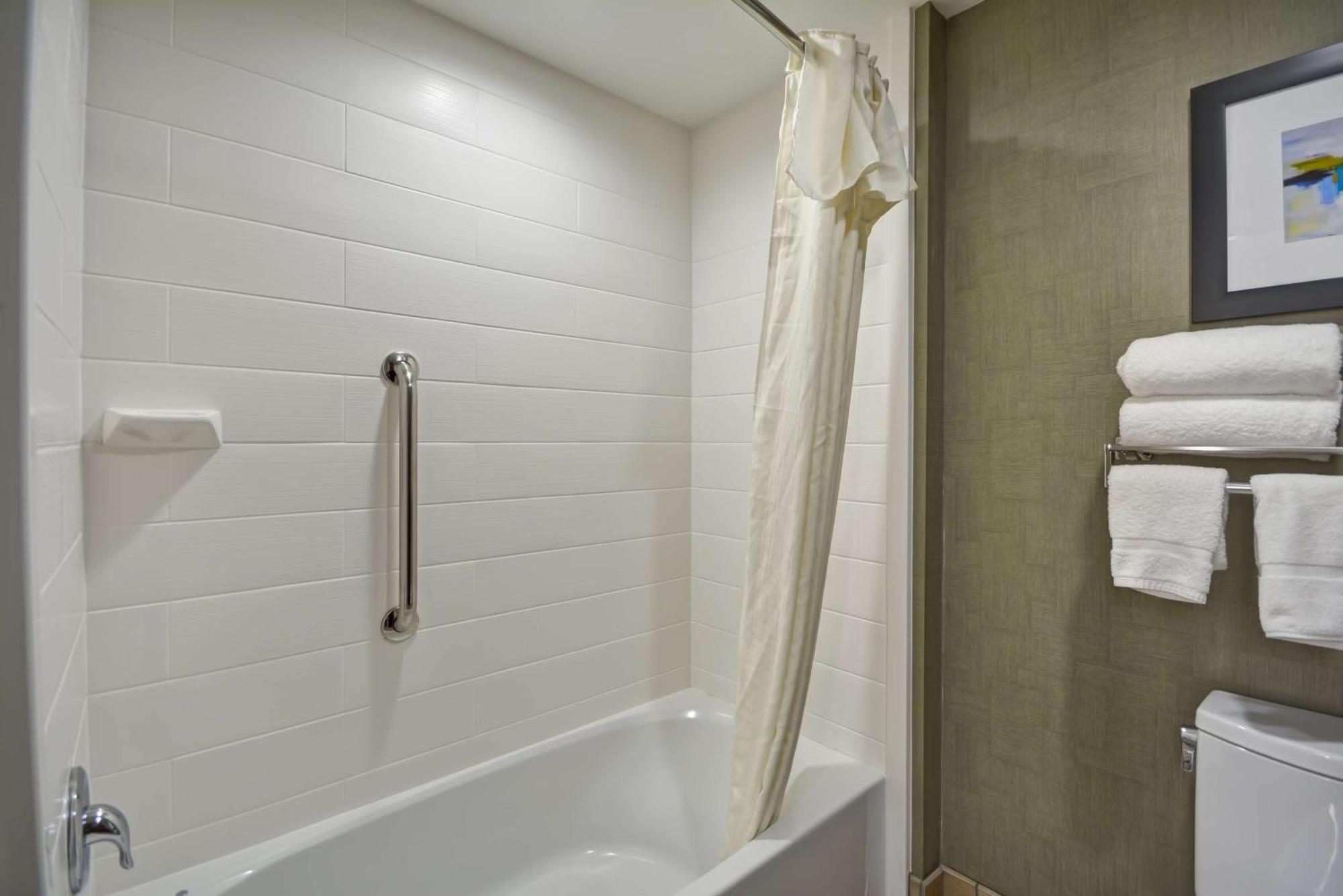 King Studio Suite