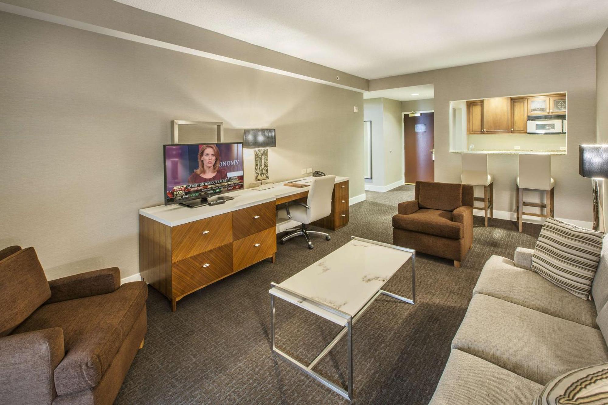 King Suite with Whirlpool - Non-Smoking,1705646835:JPEG