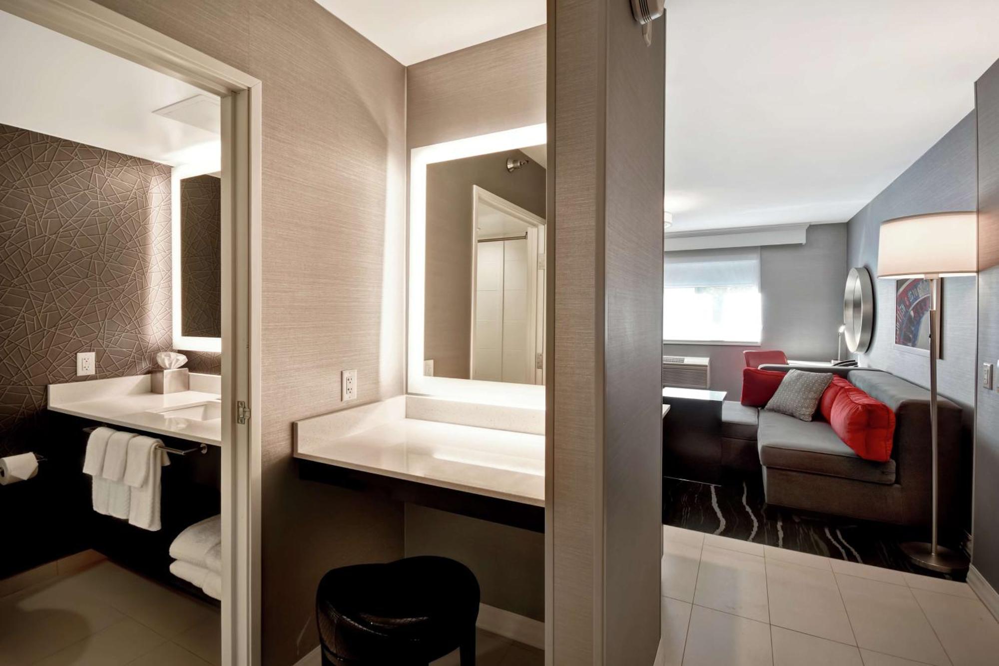 Two-Room King Suite