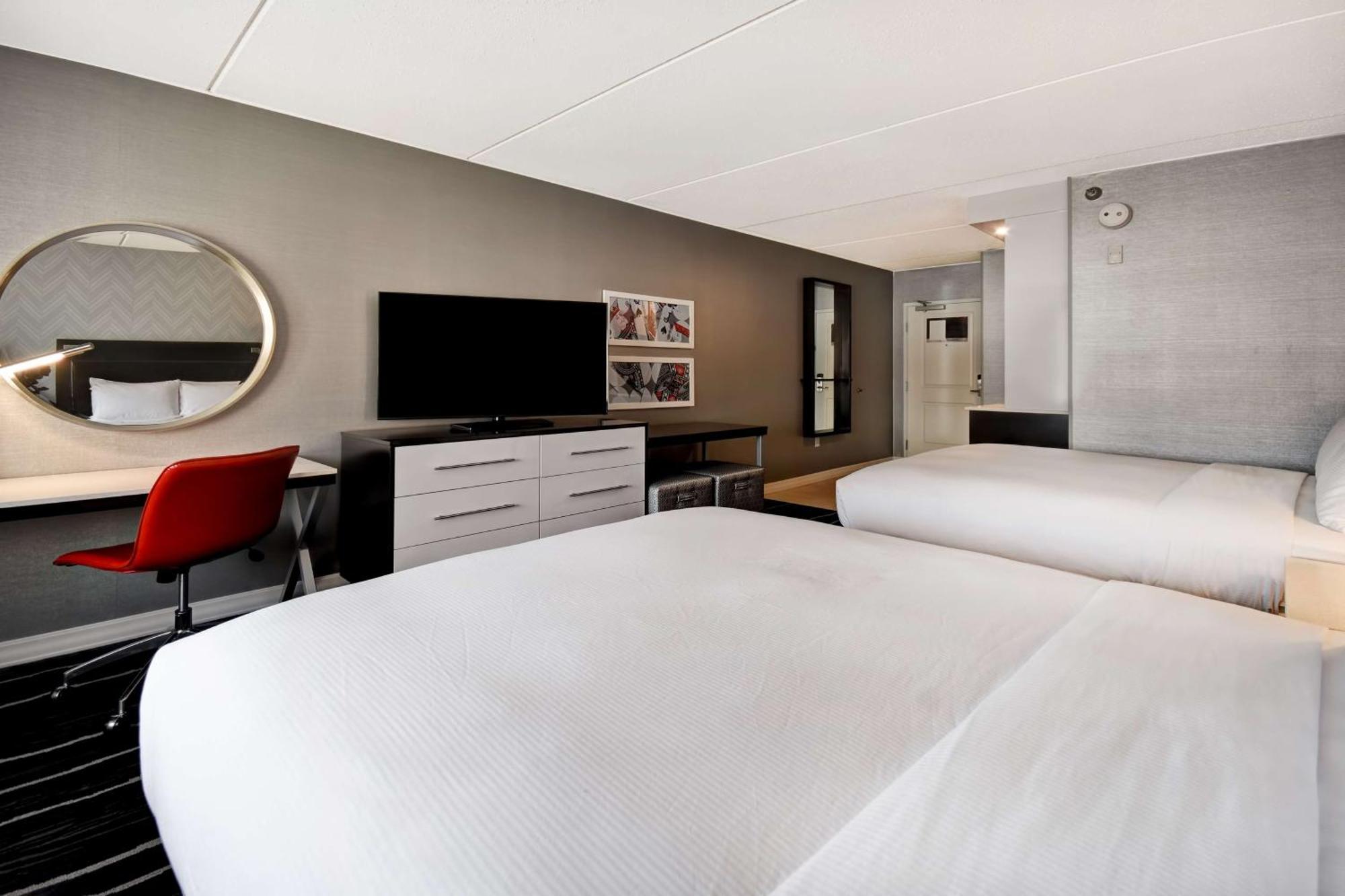 Queen Room Two Queen Beds