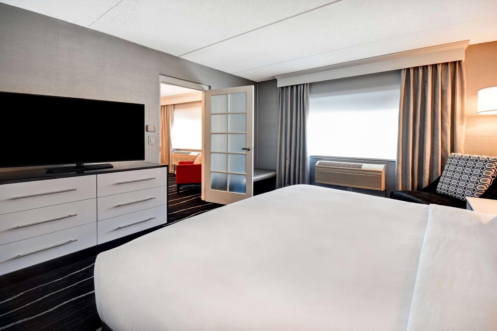 Two-Room King Suite