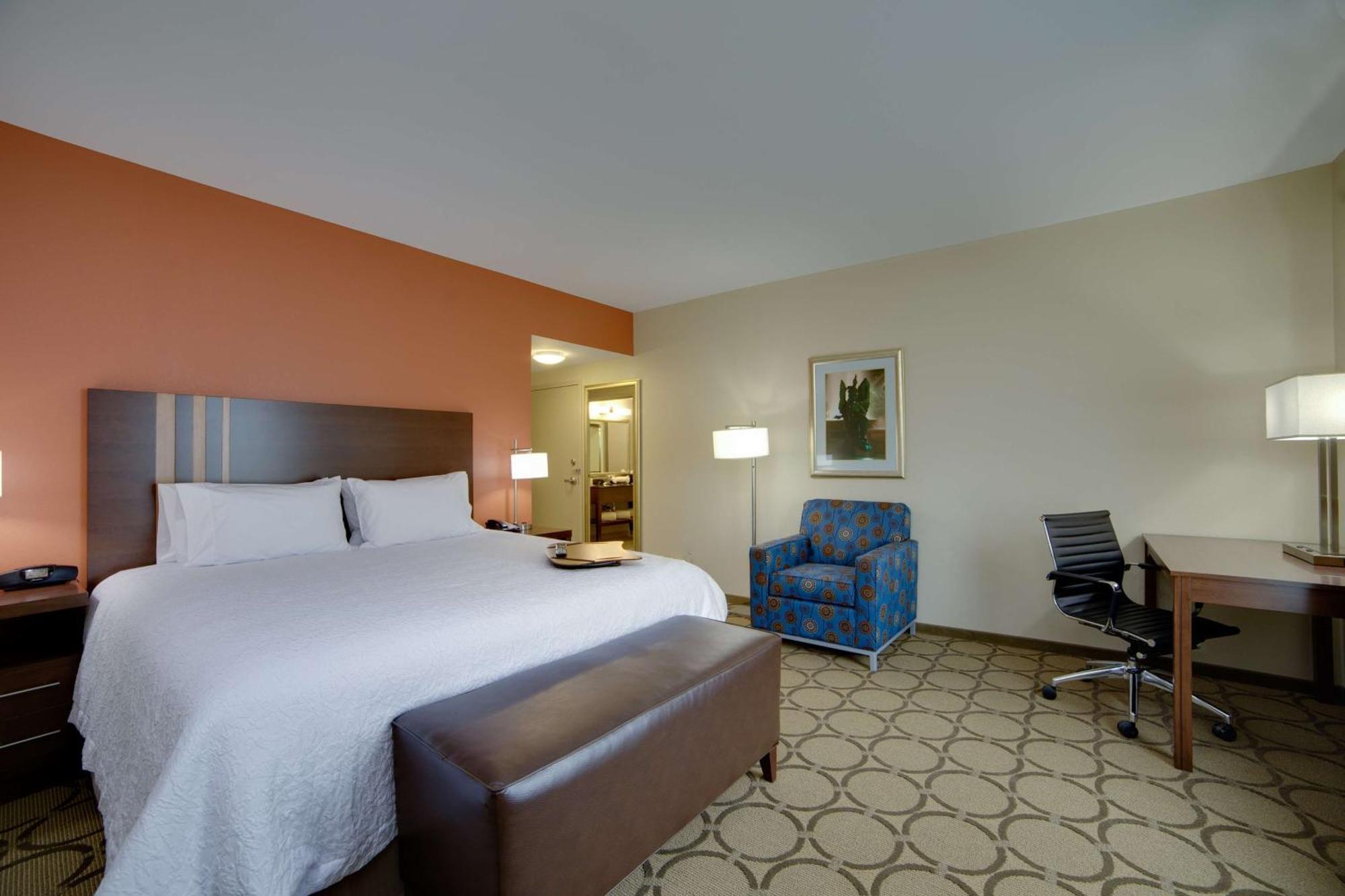 King Room with Sofa Bed - Non-Smoking