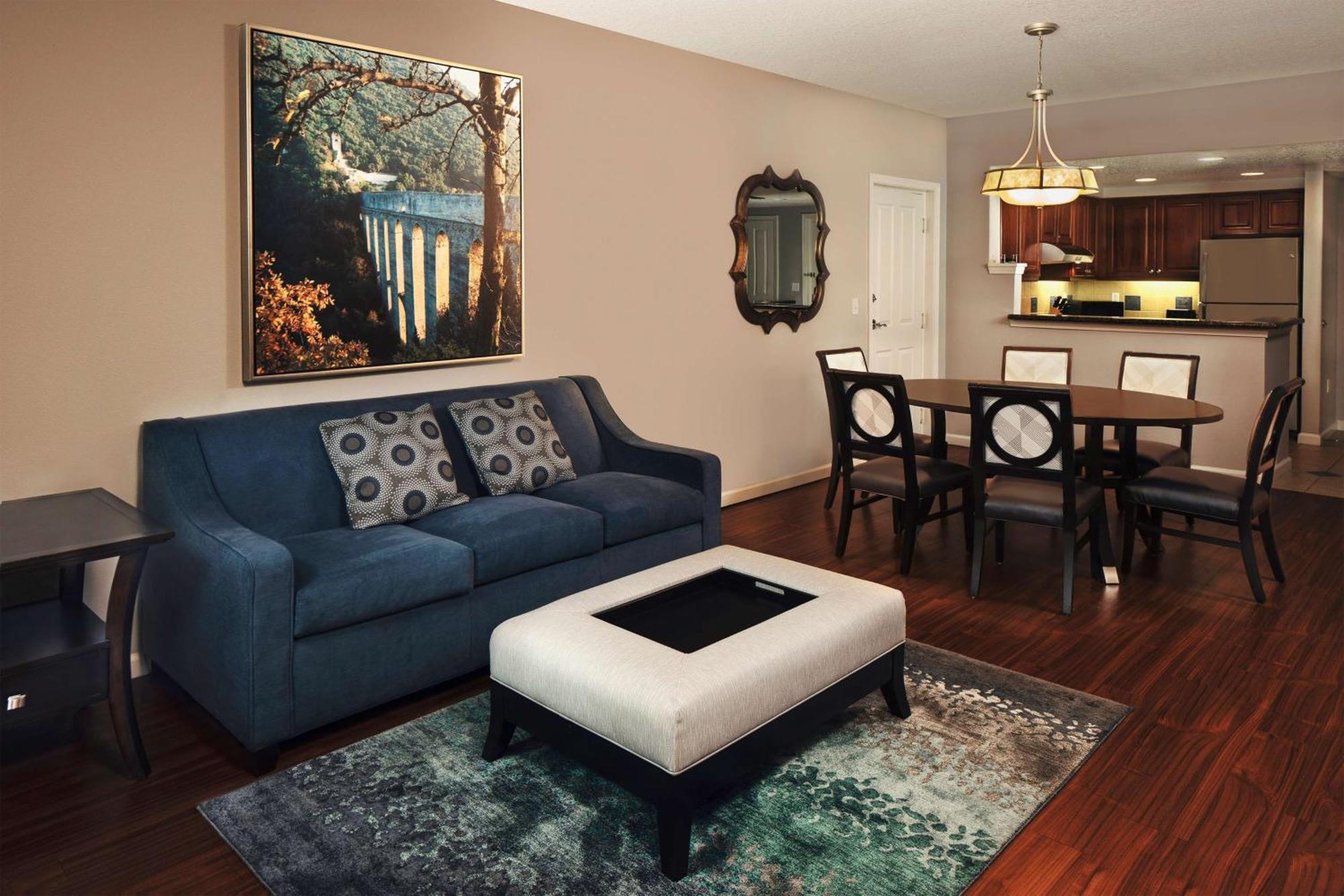 Two Bedroom Suite sofabed & balcony,1551512020:JPEG