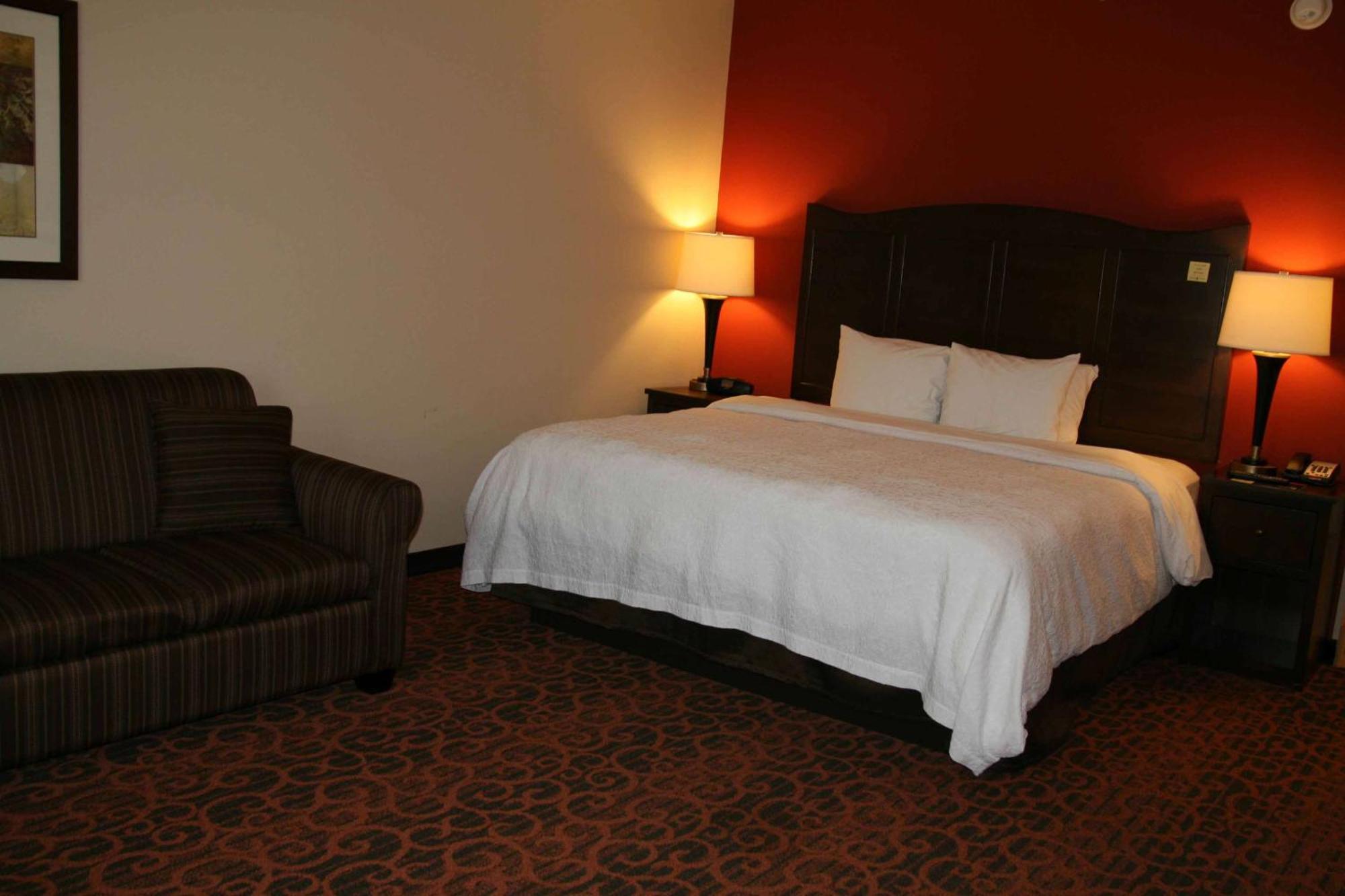 King Room with Sofa Bed - Non-Smoking