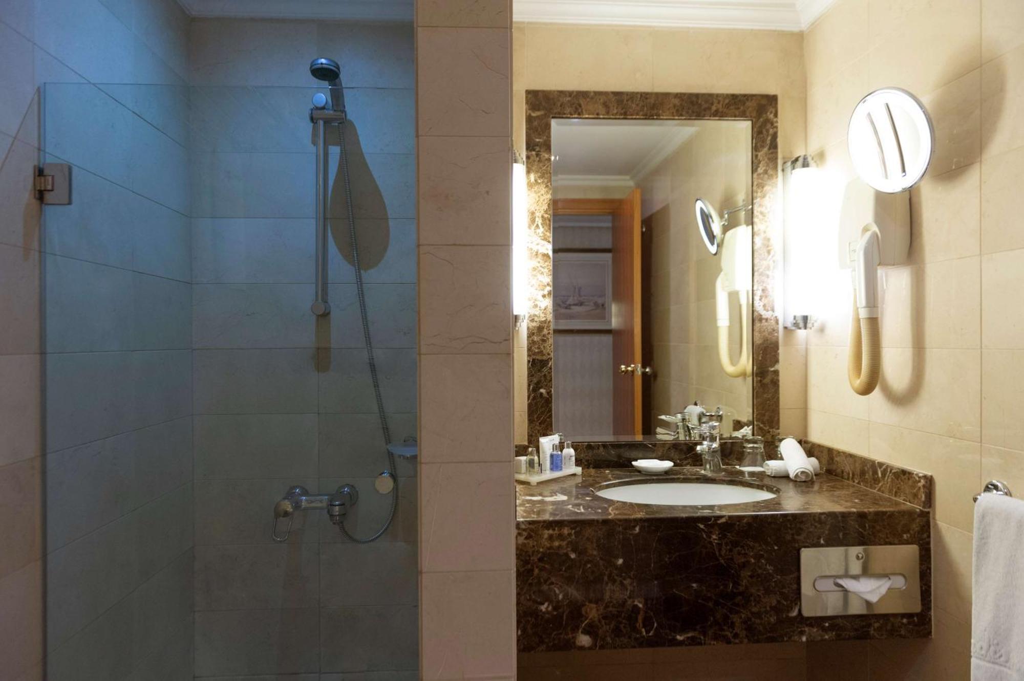Small Room,1551596101:JPEG