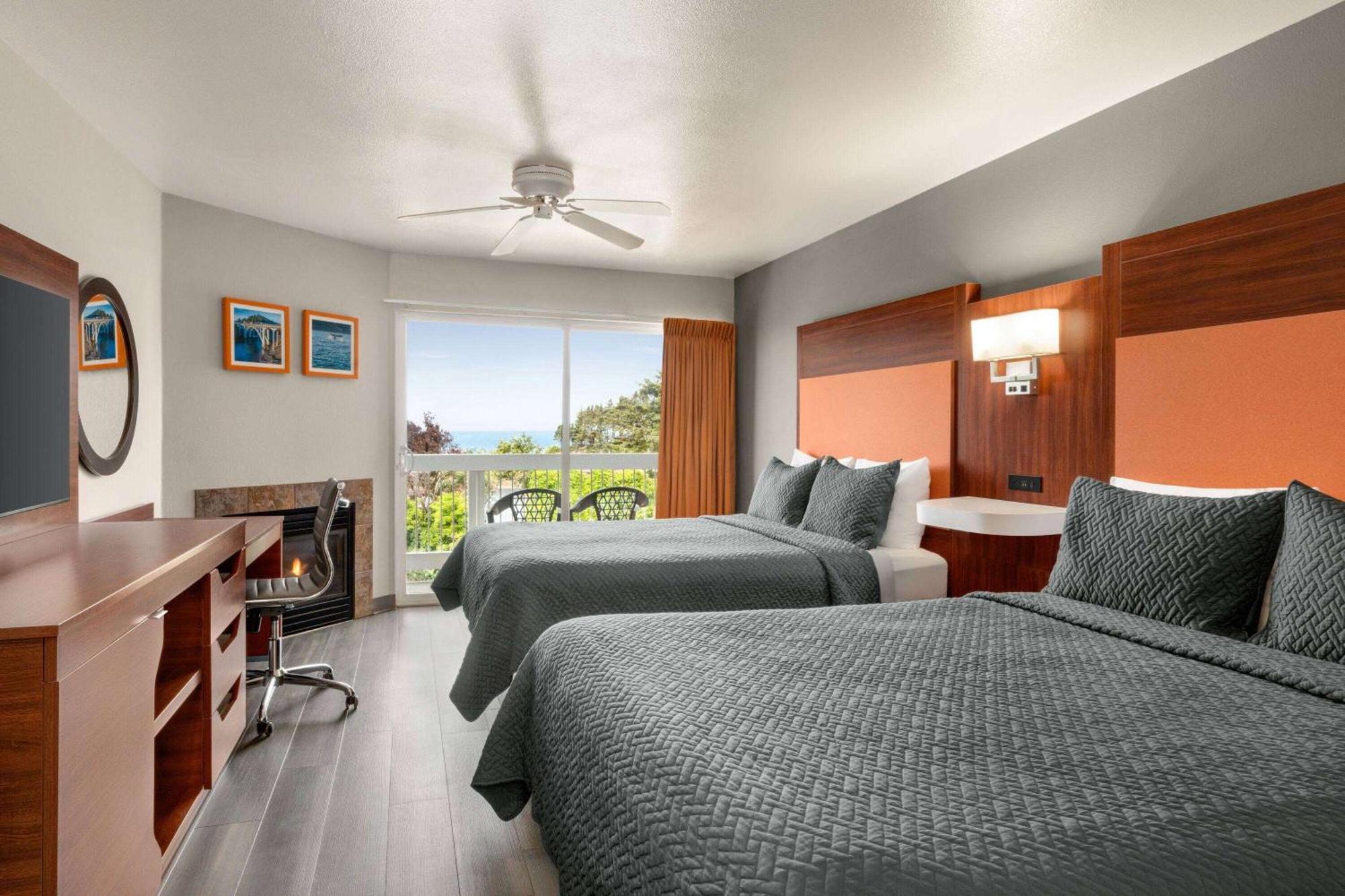 Standard Queen Room Two Queen Beds Ocean View Pet-Friendly or Non-Smoking