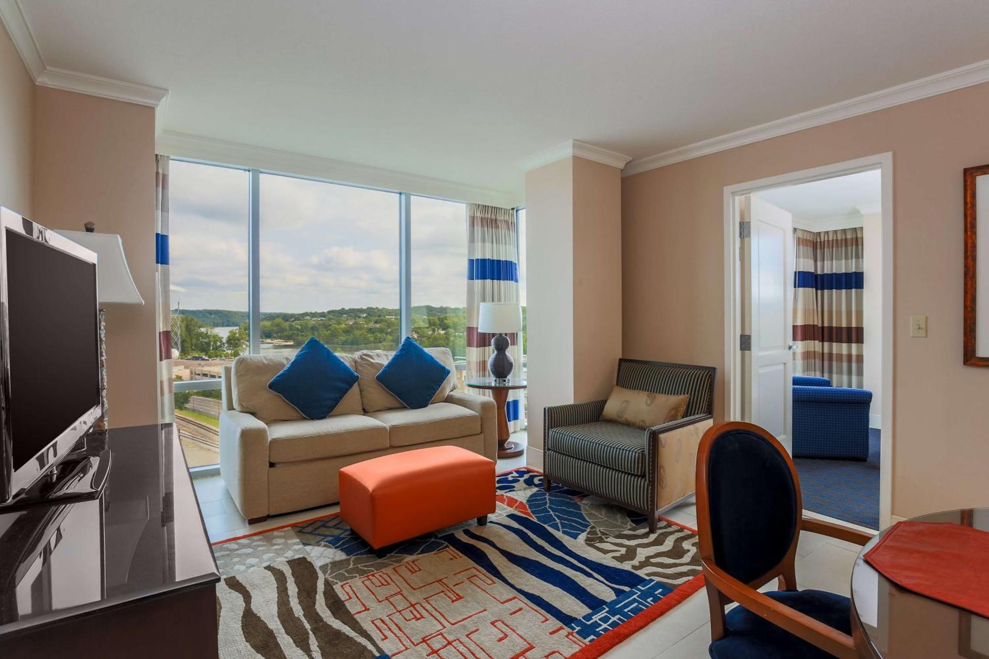 One-Bedroom Condo One King Bed