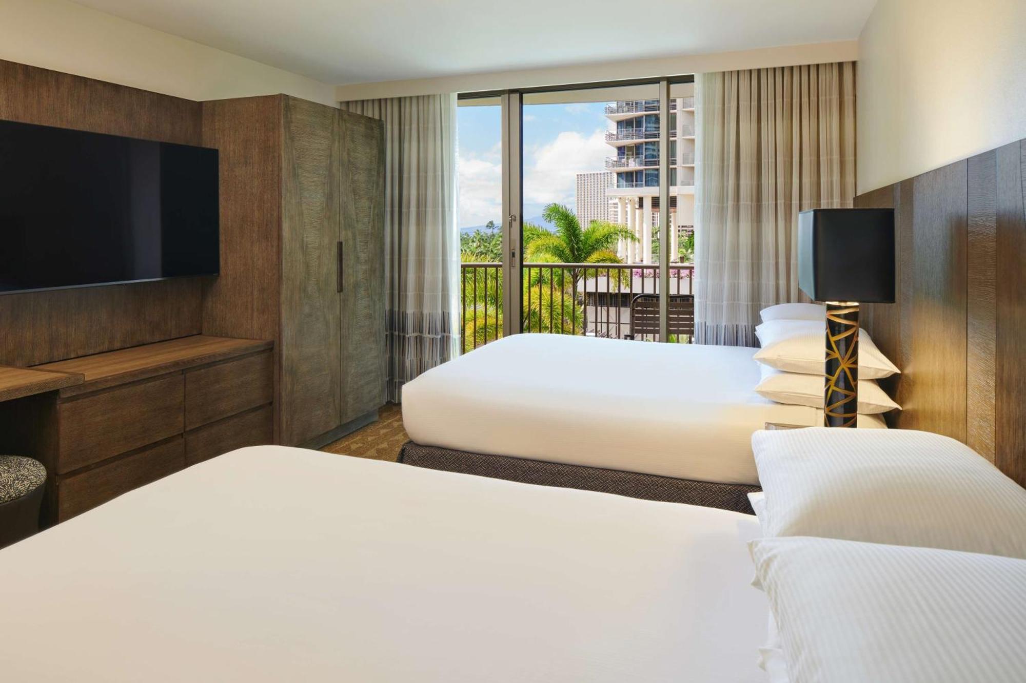 Queen Suite Two Queen Beds Pool View