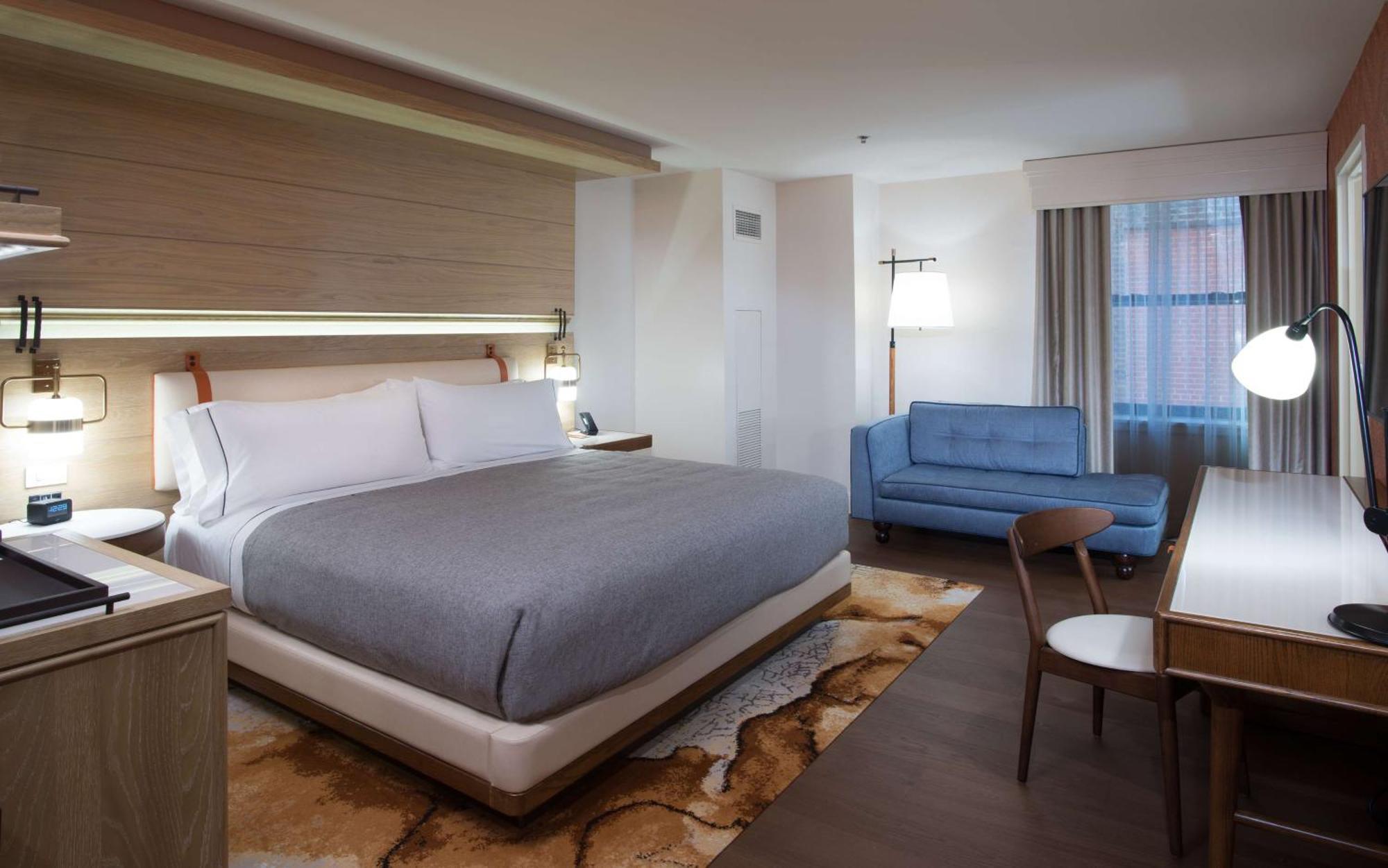 Premium King Room