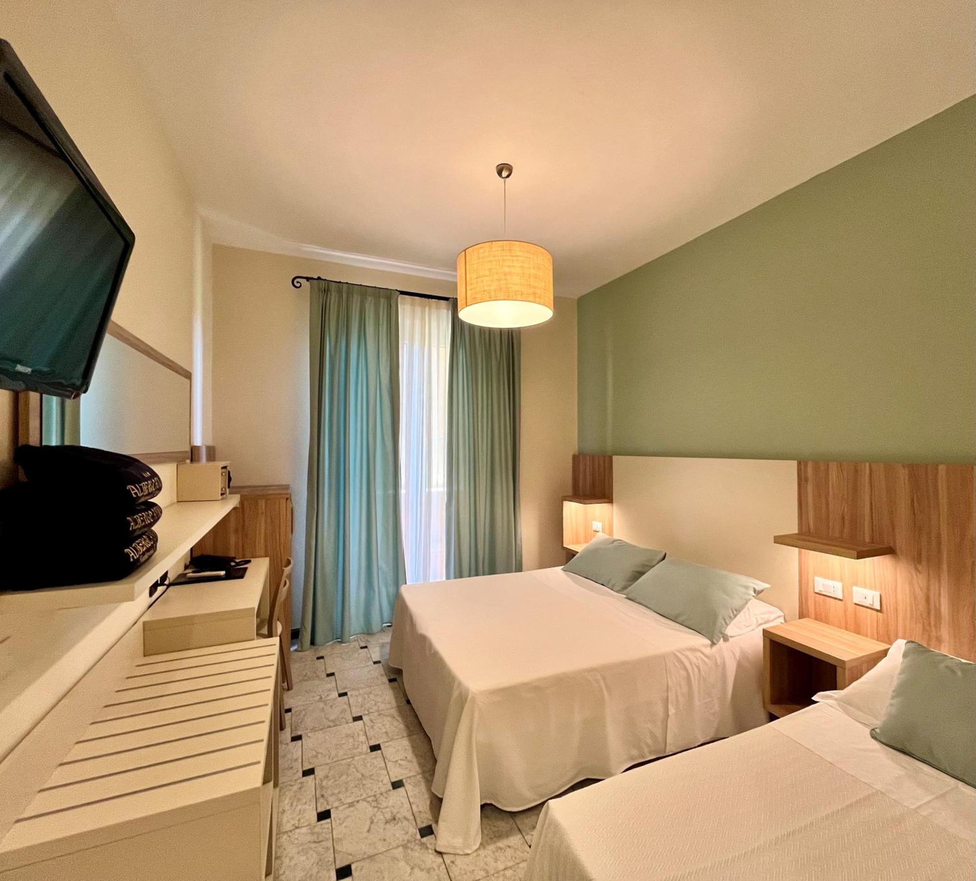 Standard Triple Room,1551706699:JPEG