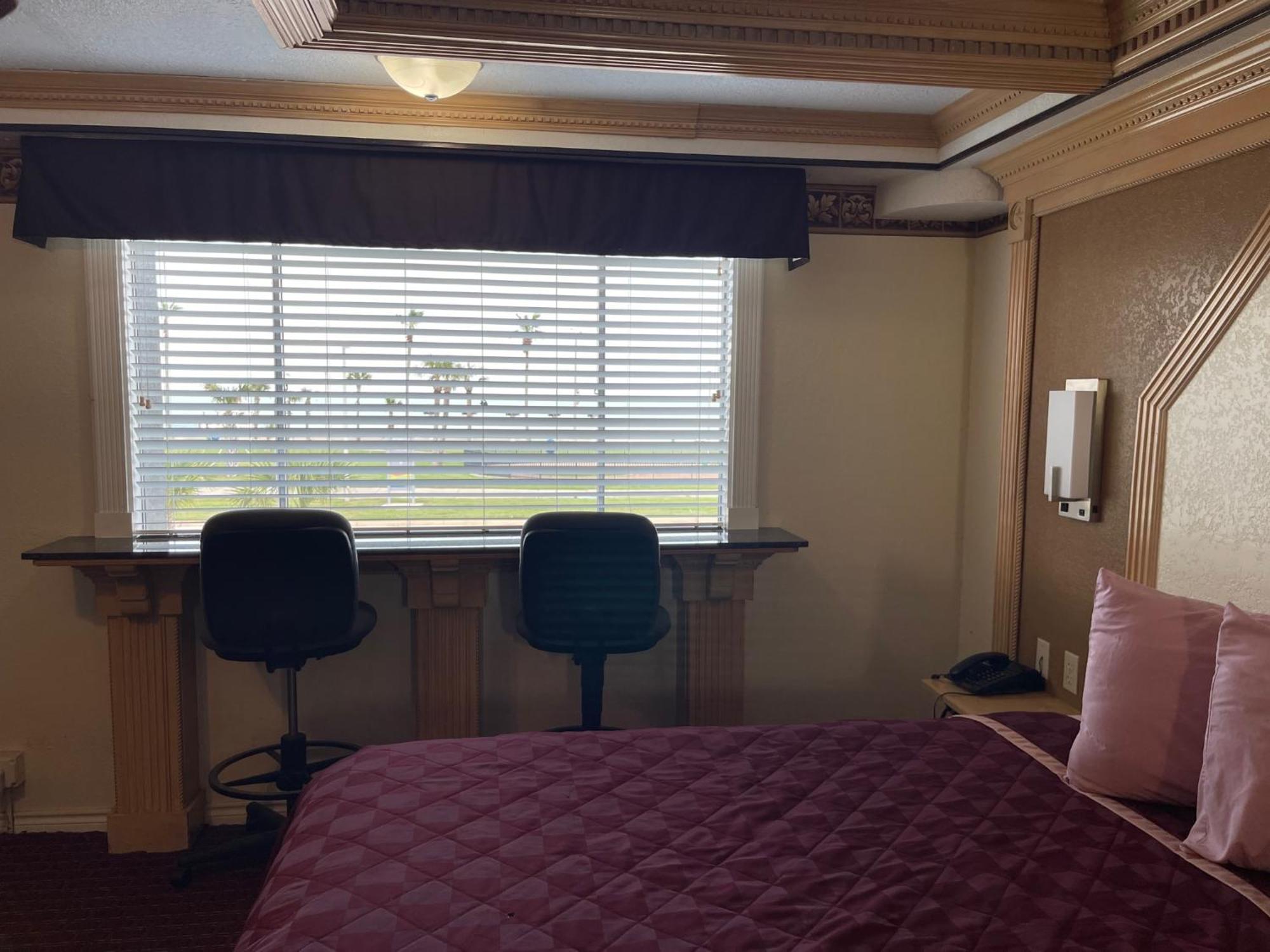 King Room,1551710740:JPEG